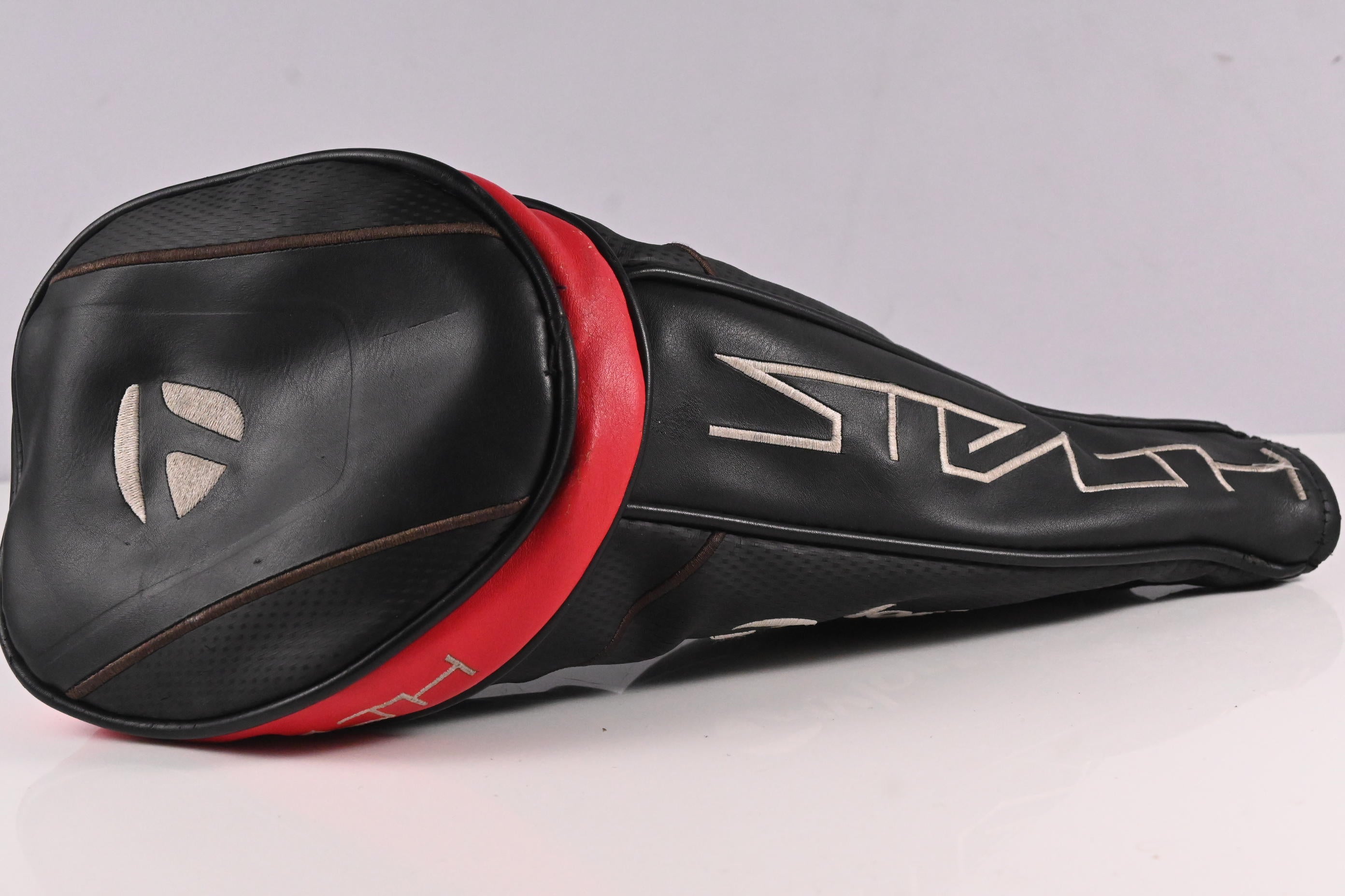 Taylormade Stealth Driver / 10.5 Degree / Stiff Flex Fujikura Atmos Blue 6 Shaft
