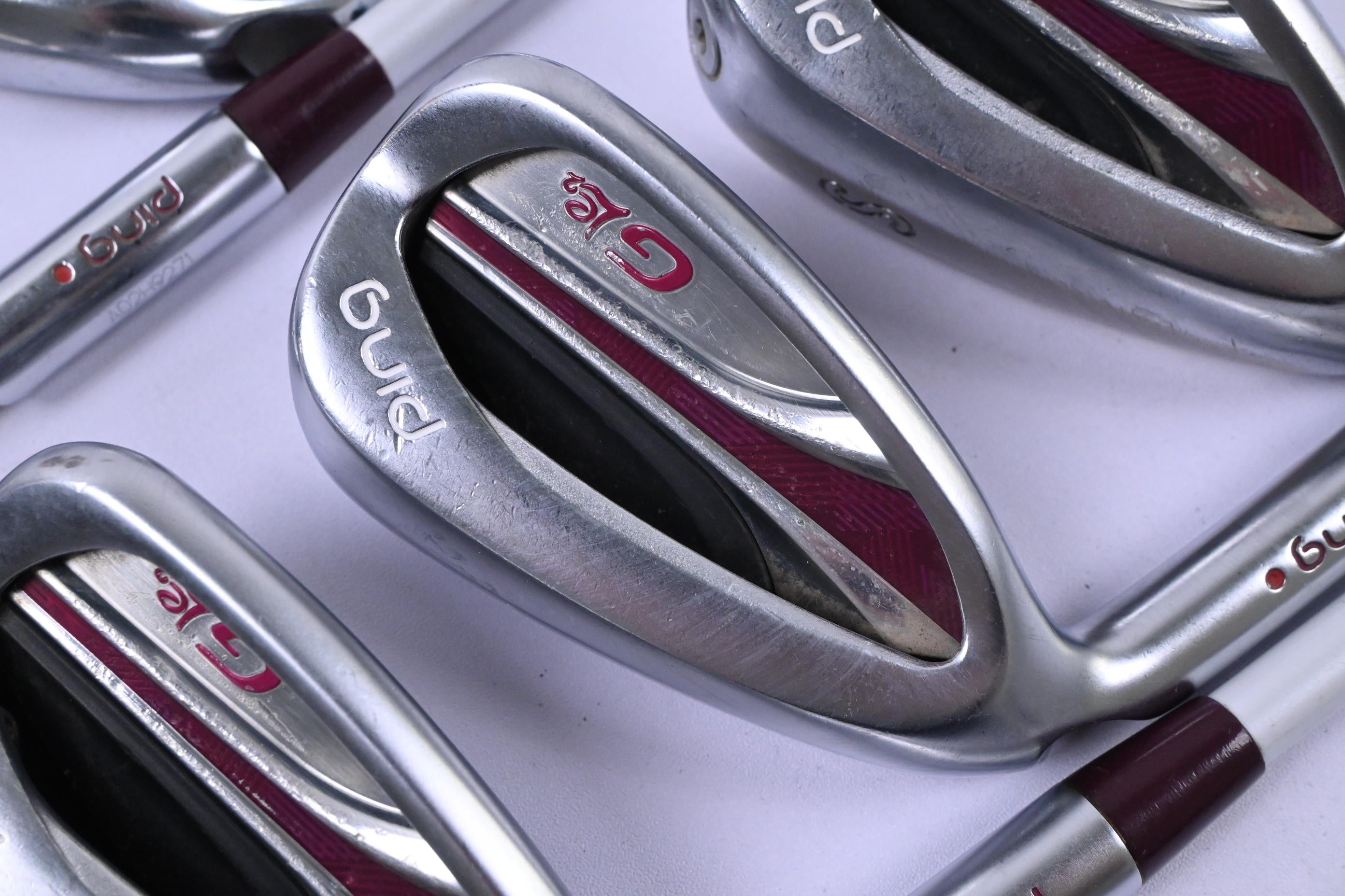 Left Hand Ping G Le2 Irons / 6-PW+SW / Red Dot / Ladies Flex Ping ULT 240 Shafts