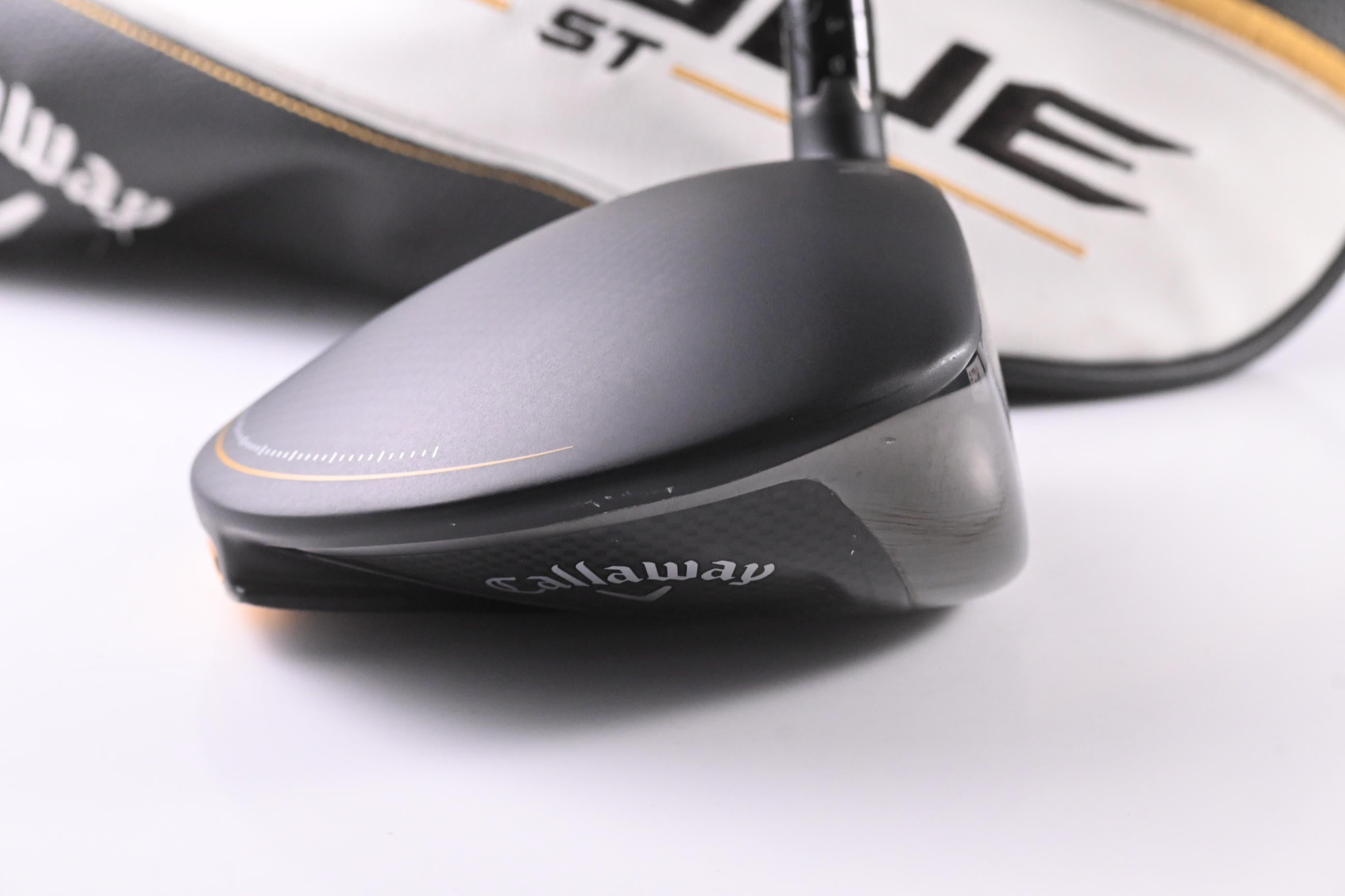 Tour Issue Callaway Rogue ST MAX D Driver / 9 Degree / Regular Flex Tensei AV