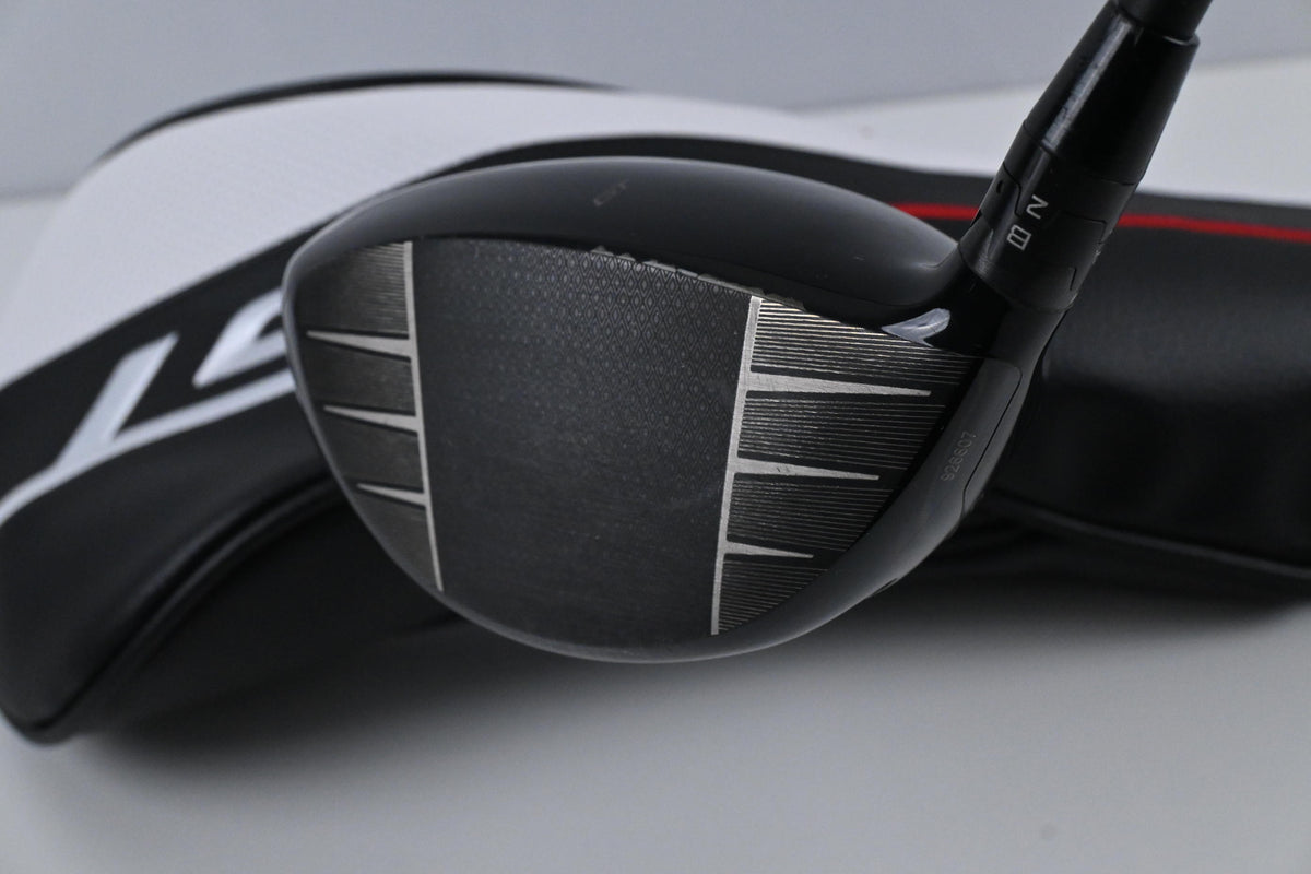 Titleist GT3 Driver / 9 Degree / X-Flex HZRDUS Black Gen 5 70 Shaft