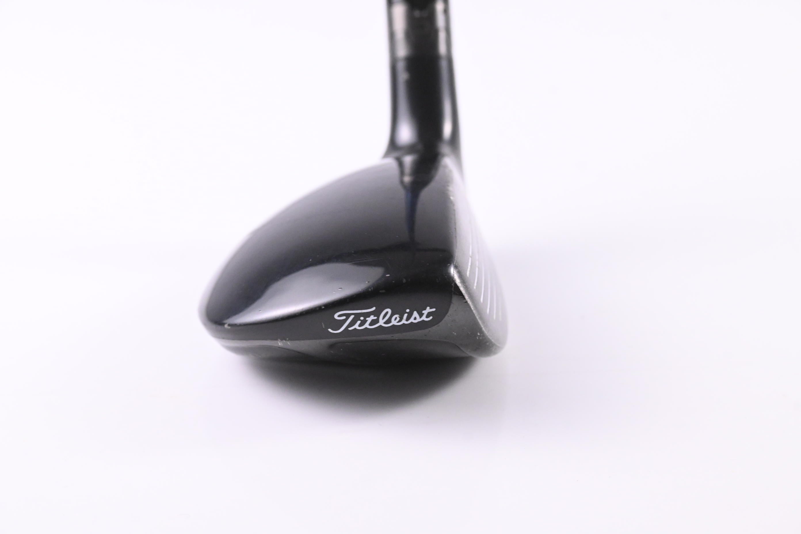 Titleist 910H #3 Hybrid / 19 Degree / Stiff Flex Project X-HD2 92 Shaft