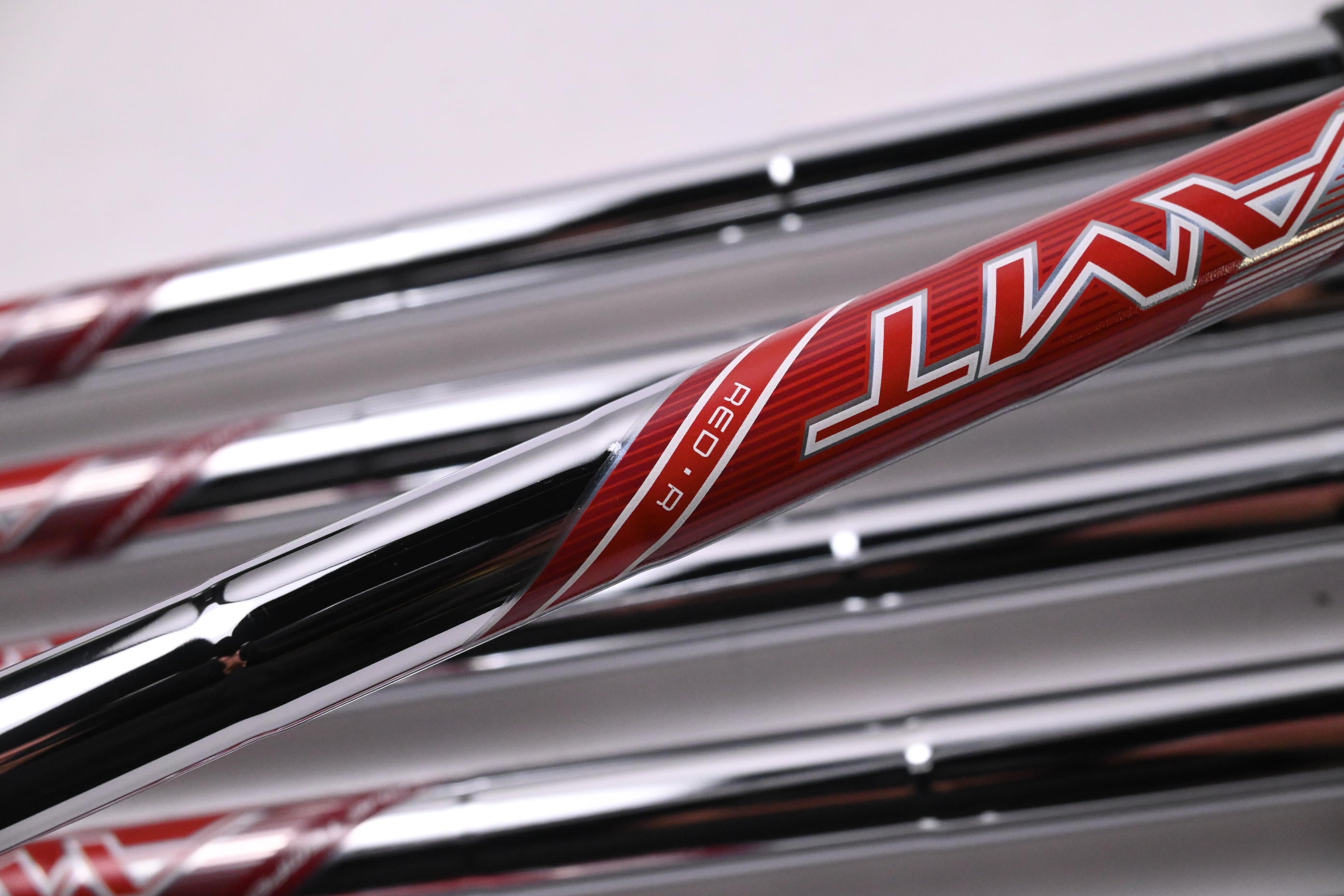 Titleist T250* 2025 Irons / 5-PW / Regular Flex AMT Red Shafts