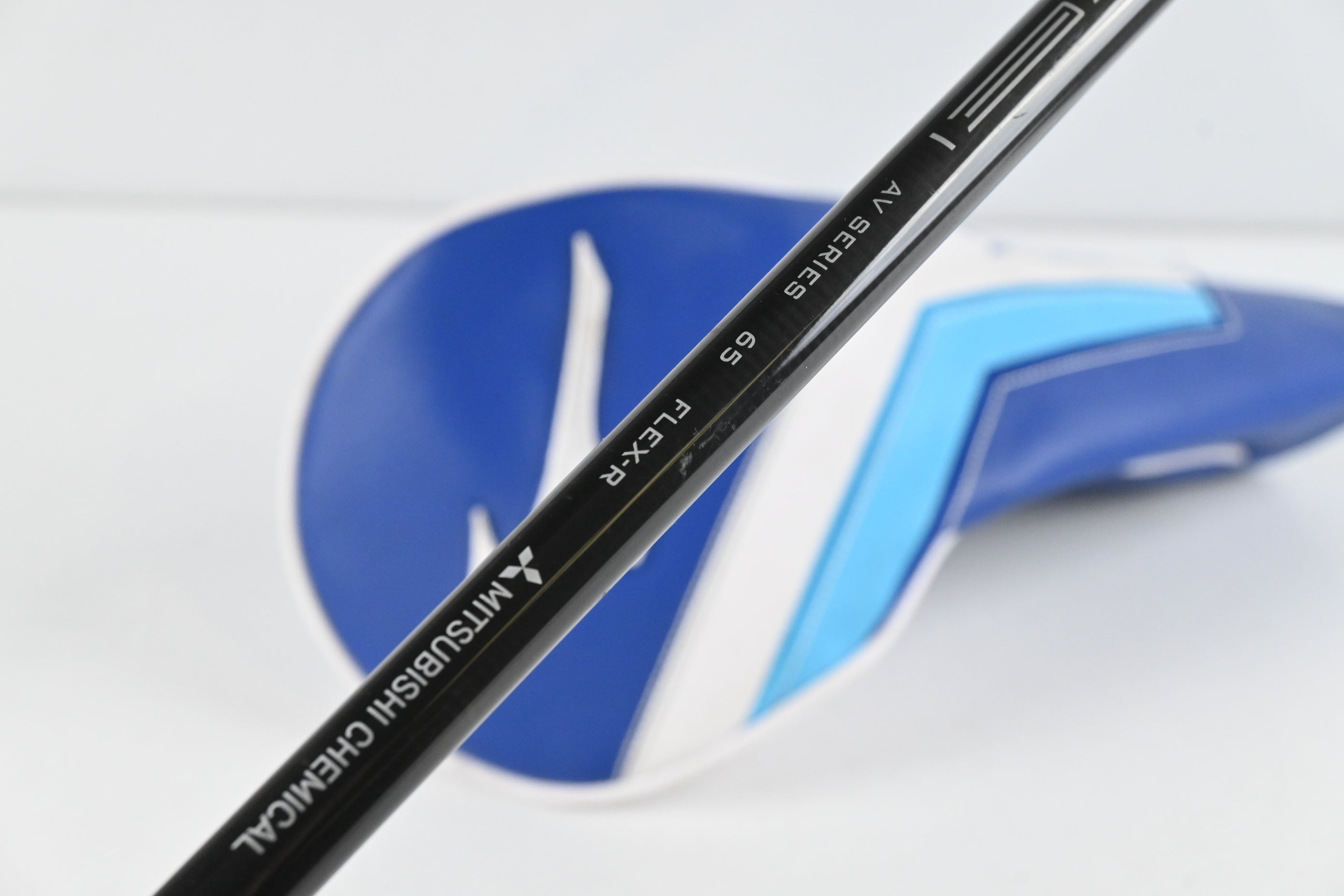 Mizuno ST-X 220 Driver (2022) / 10.5 Degree / Regular Flex Tensei AV Blue 65
