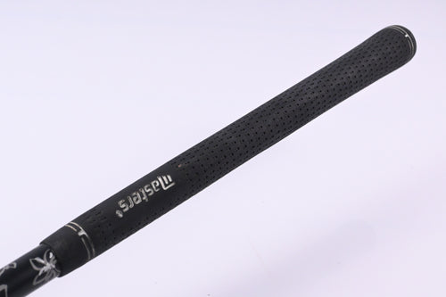 Titleist 913H #3 Hybrid / 19 Degree / Stiff Flex Diamana D+ White 92 Shaft