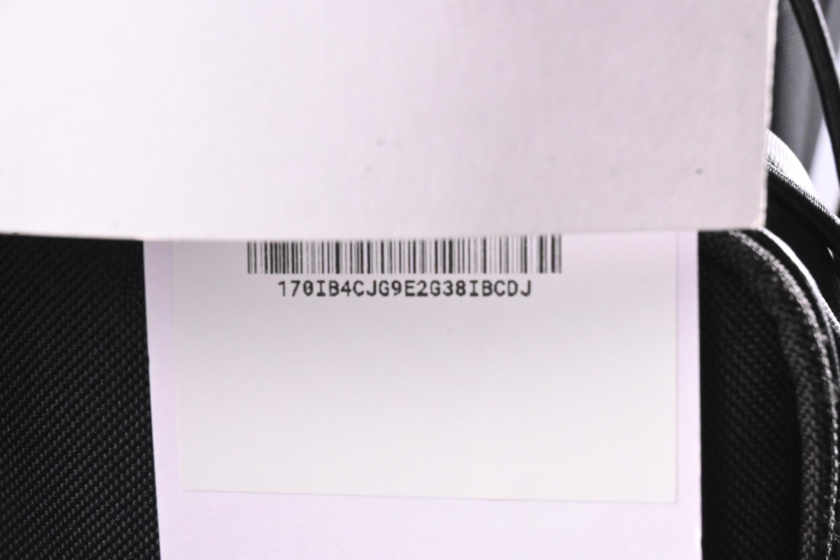 Mizuno Pencil Bag / 4-Way Divider / Black, Grey