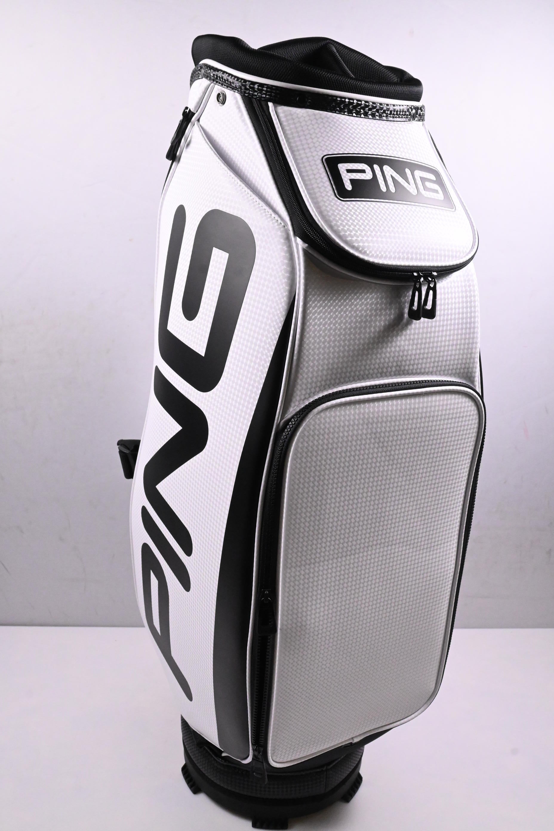 Ping Staff Tour Bag / 6-Way Divider / White, Black