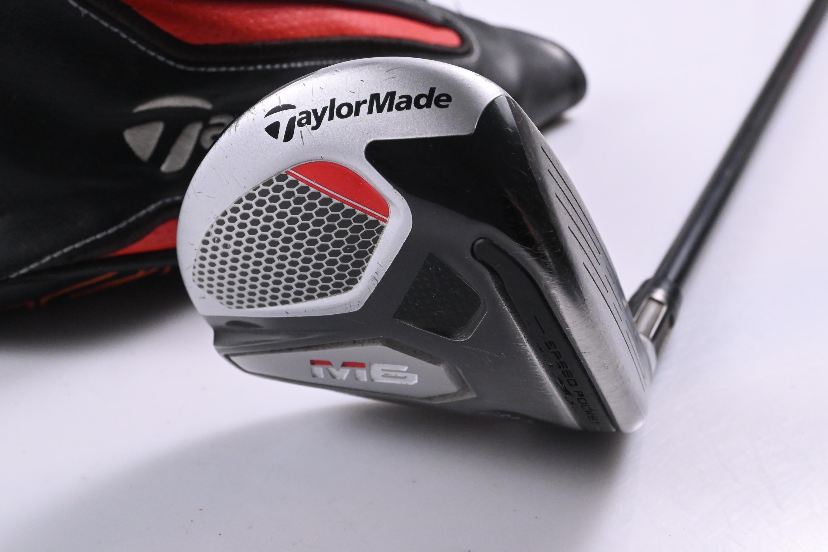 Taylormade M6 #5 Wood / 18 Degree / Regular Flex Fujikura Atmos Orange 5 Shaft