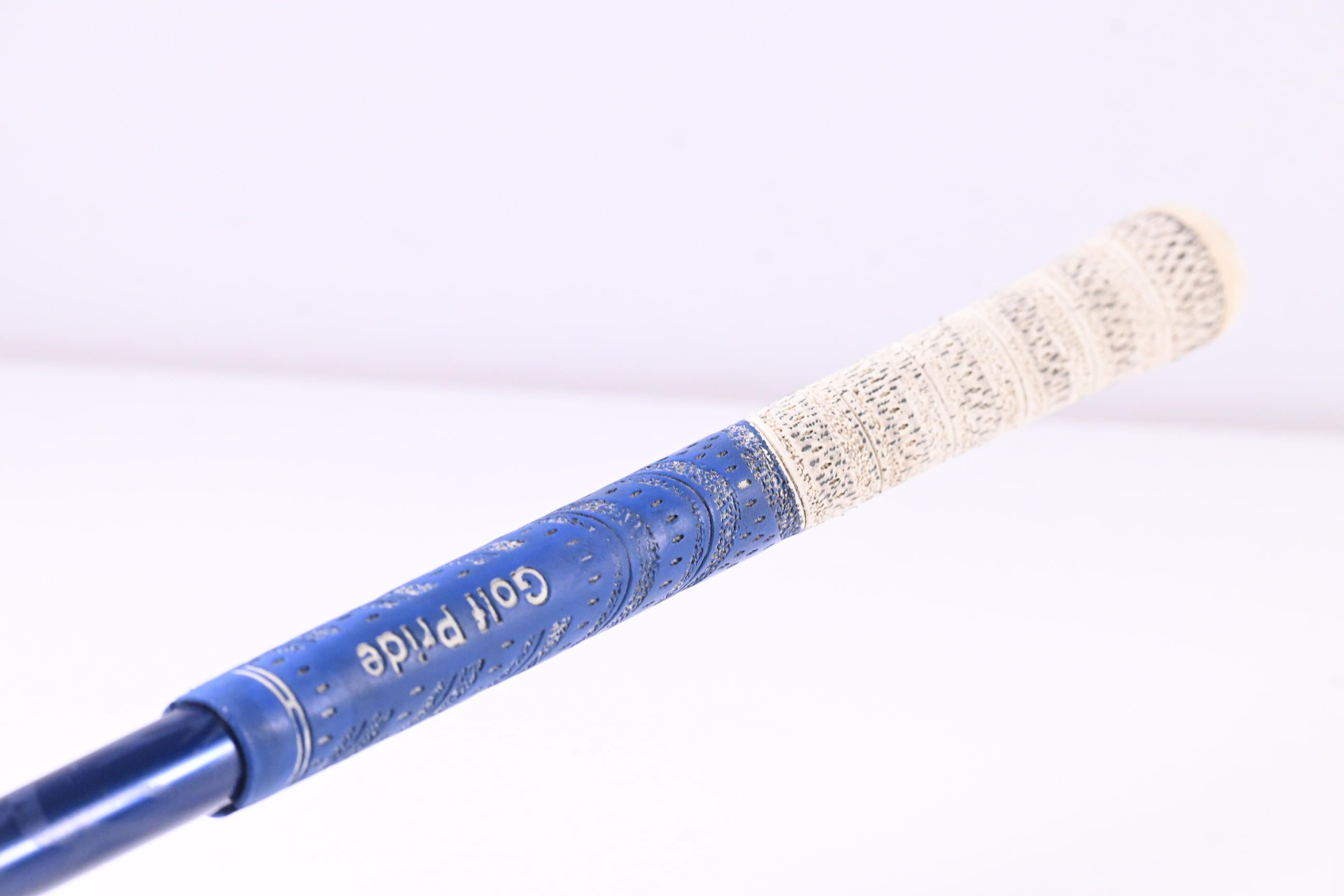 Titleist 910H #3 Hybrid / 19 Degree / Stiff Flex Project X-HD2 92 Shaft