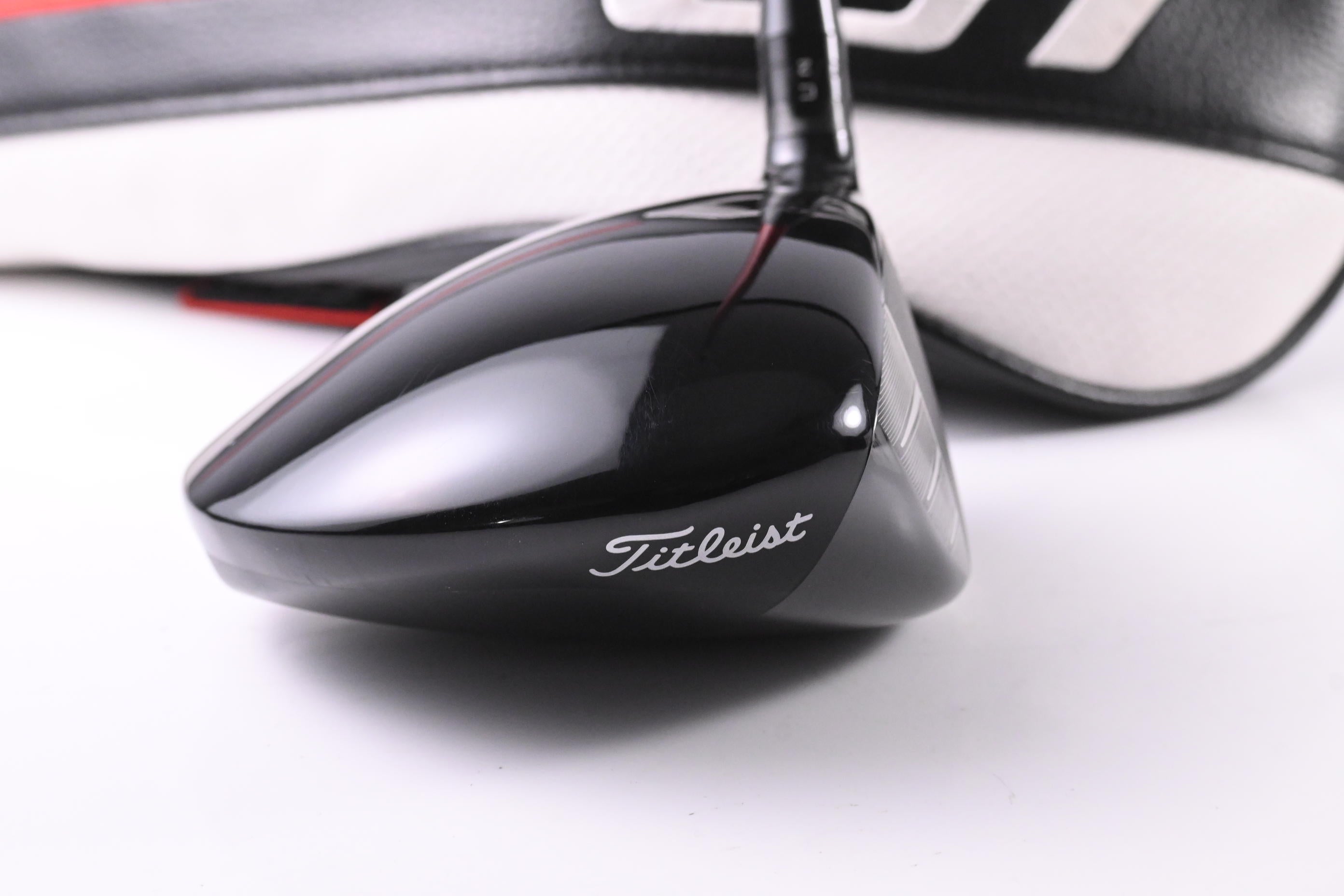 Titleist GT2 Driver / 11 Degree / Regular Flex Denali Red 50 Shaft