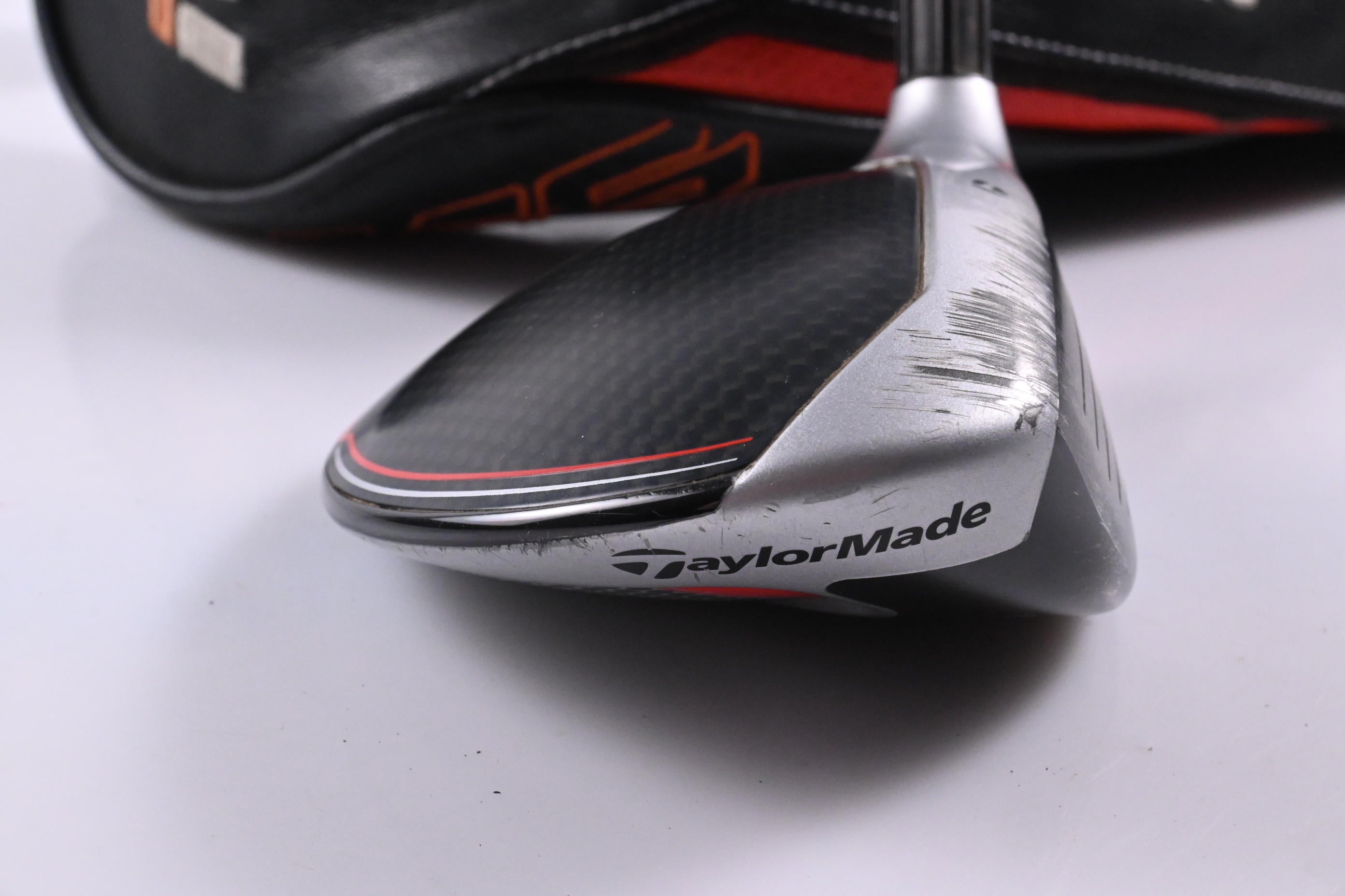 Taylormade M6 #5 Wood / 18 Degree / Regular Flex Fujikura Atmos Orange 5 Shaft