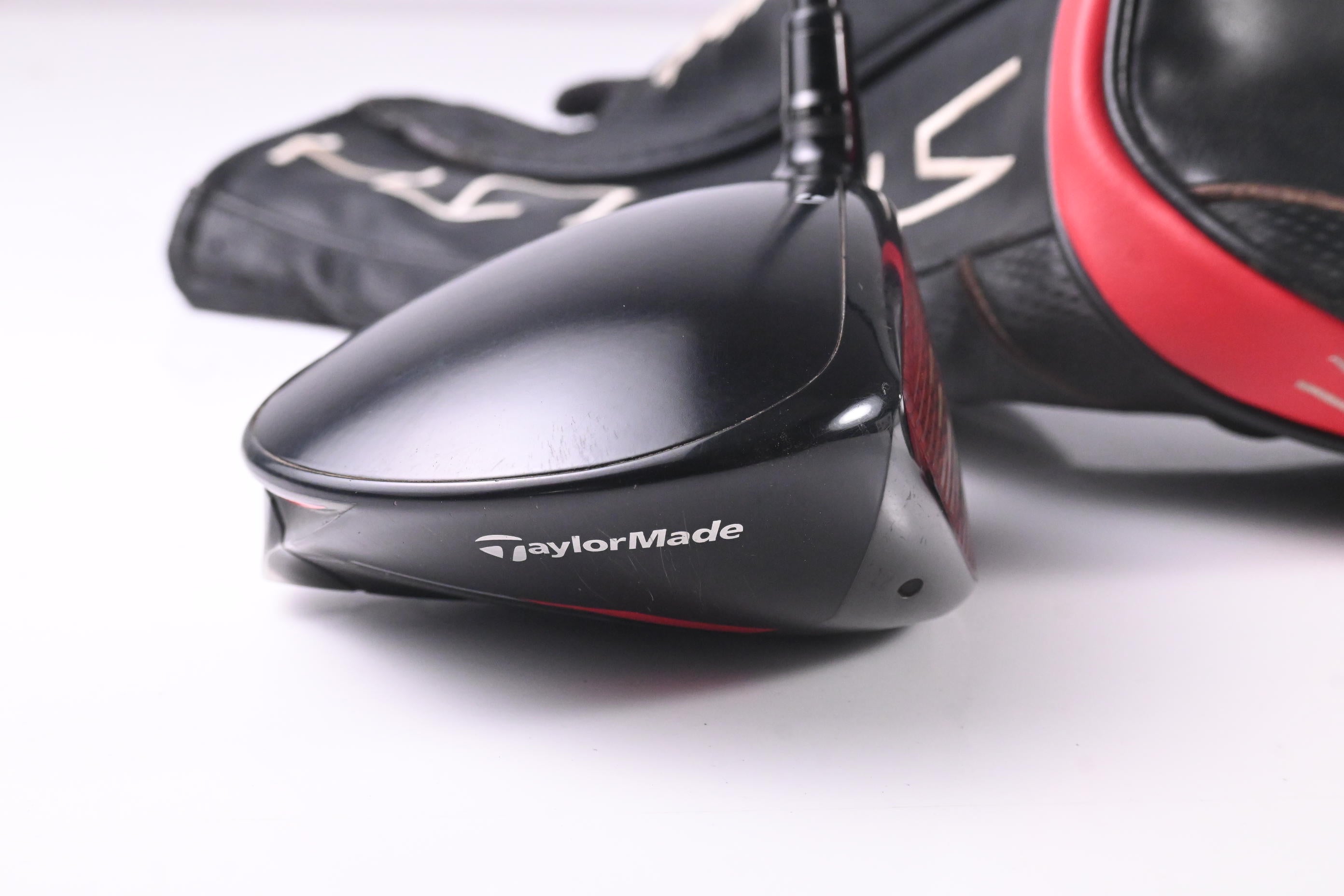 Taylormade Stealth 2 HD Driver / 10.5 Degree / Regular Flex Fujikura Ventus Red
