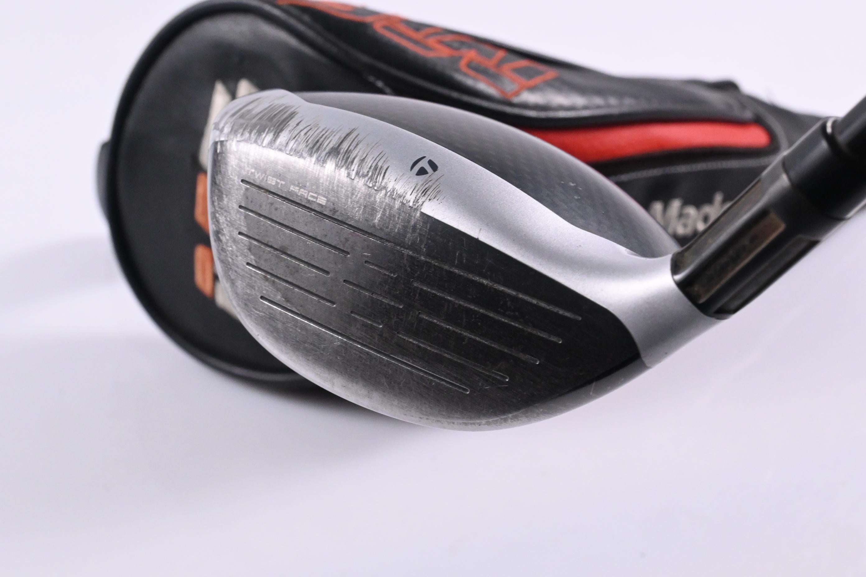 Taylormade M6 #5 Wood / 18 Degree / Regular Flex Fujikura Atmos Orange 5 Shaft