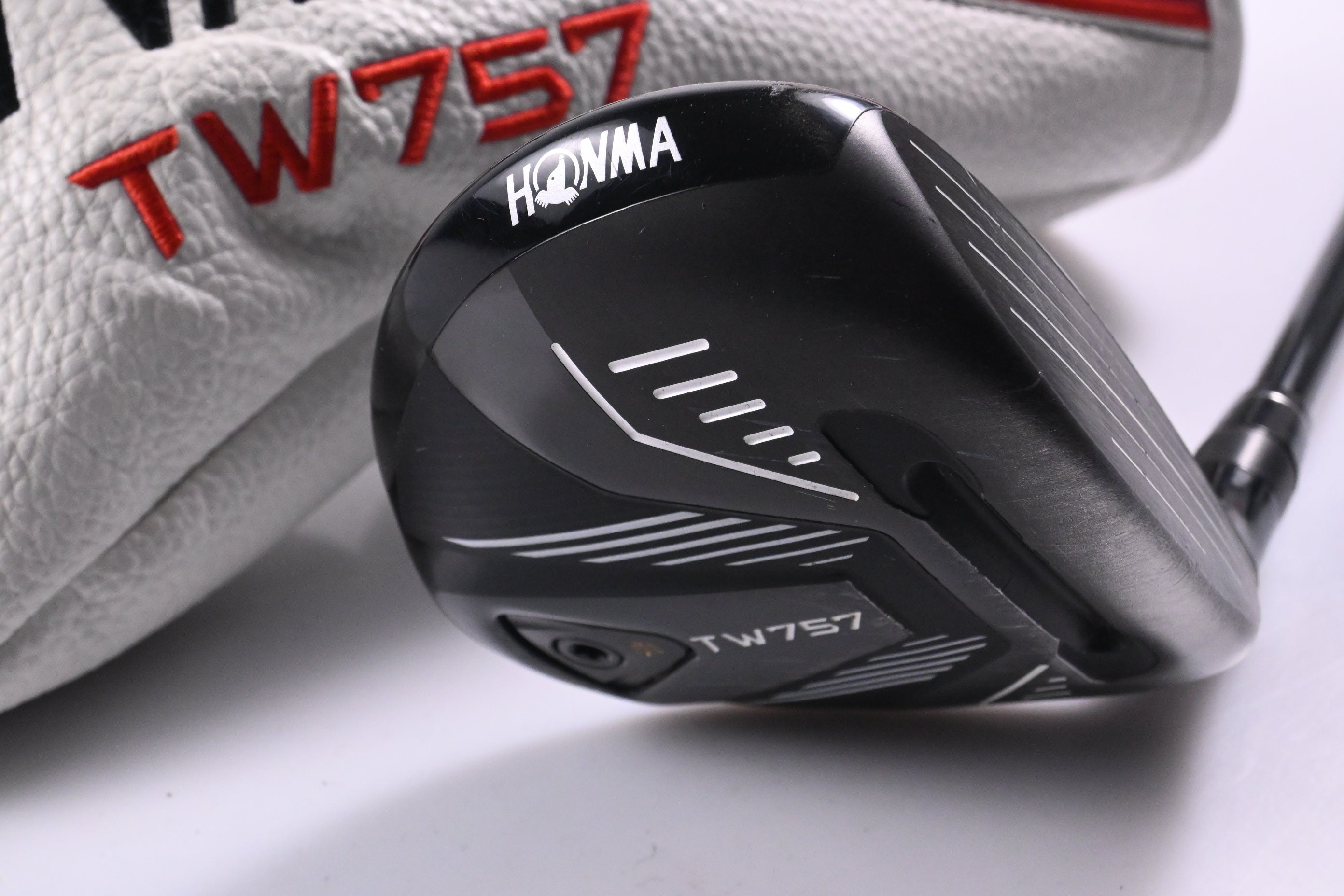 Honma TW 757 #5 Wood / 18 Degree / Regular Flex Wizard 50 Shaft