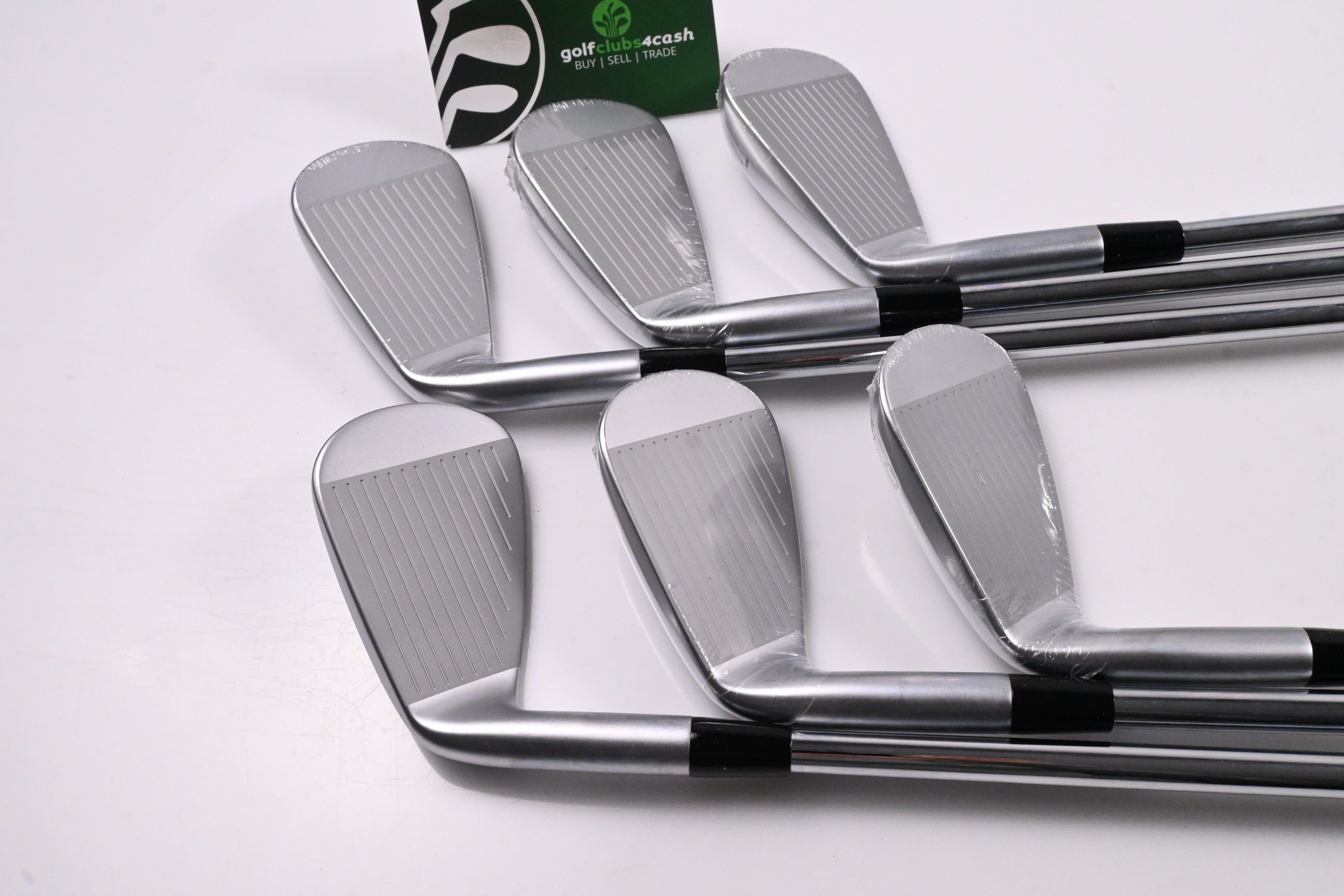 Mizuno JPX 925 Forged Irons / 5-PW / Regular Flex N.S.Pro Modus³ Tour 105 Shafts