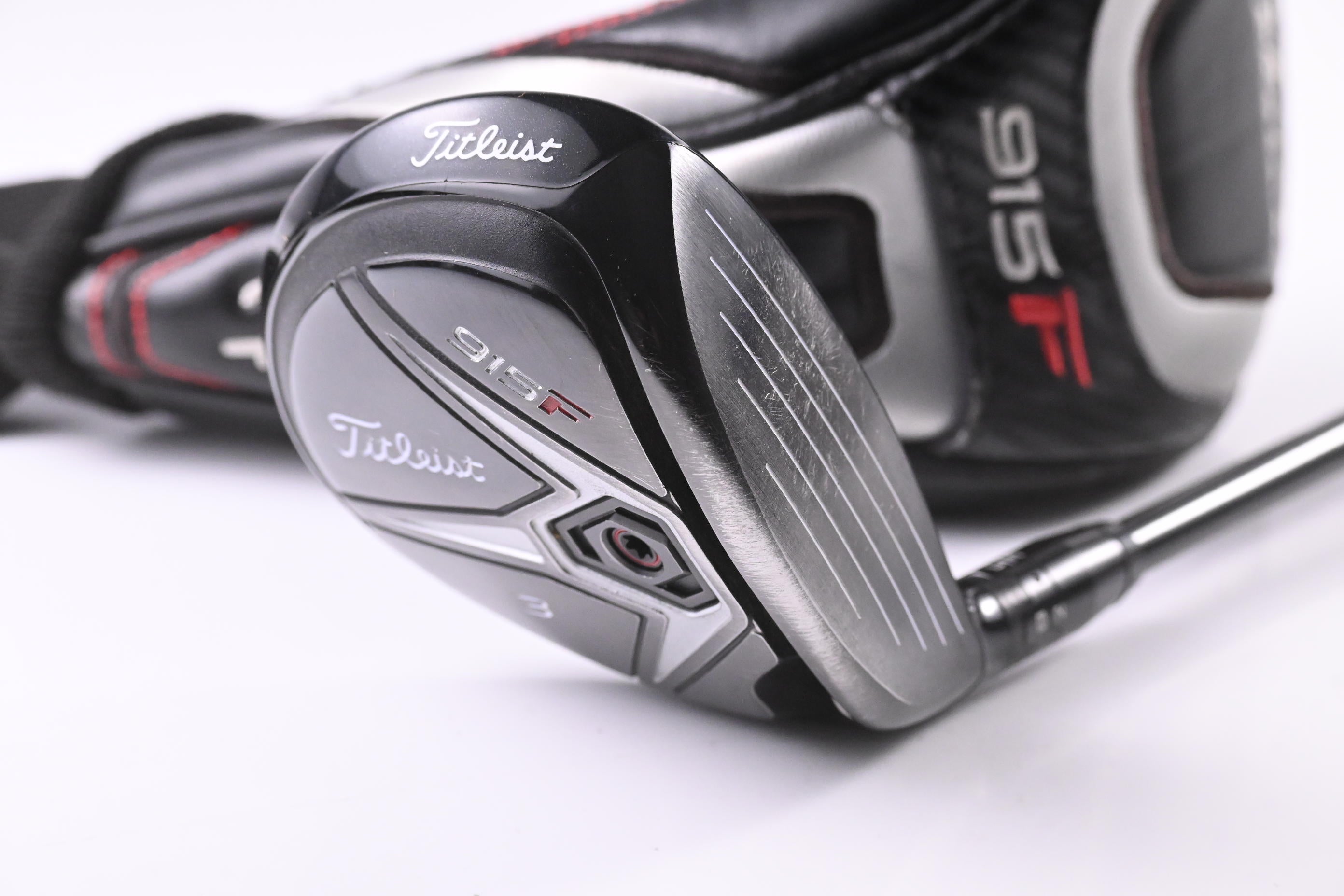 Titleist 915 F #3 Wood / 15 Degree / Stiff Flex HZRDUS Smoke RDX Red 75 Shaft