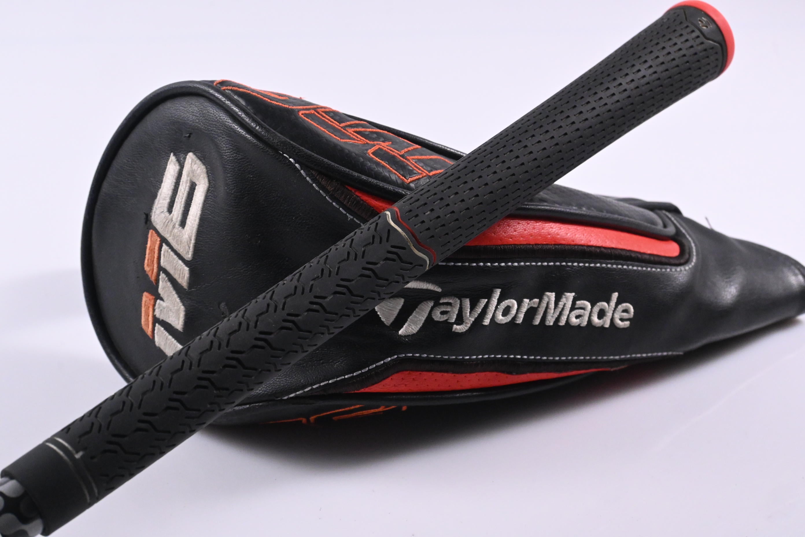 Taylormade M6 #5 Wood / 18 Degree / Regular Flex Fujikura Atmos Orange 5 Shaft
