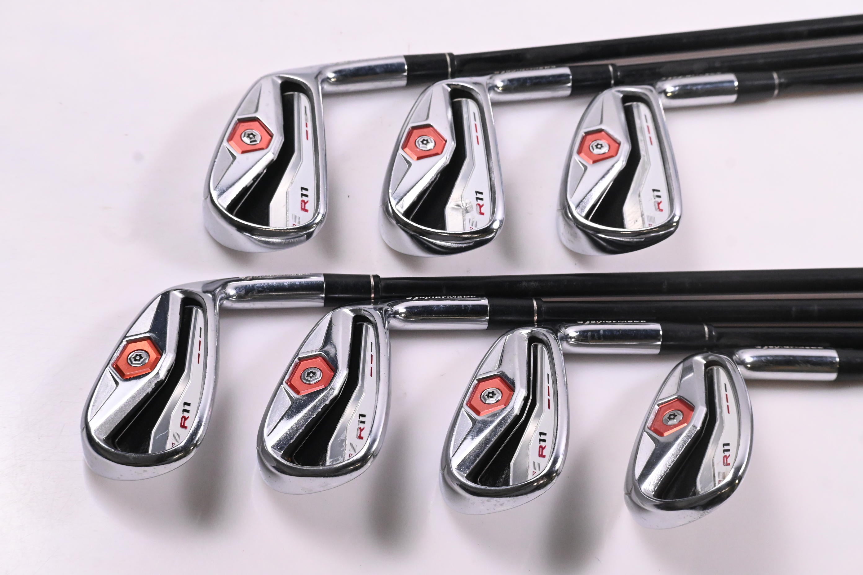 Taylormade R11 Irons / 5-PW+SW / Regular Flex Fujikura Motore 65 Shaft