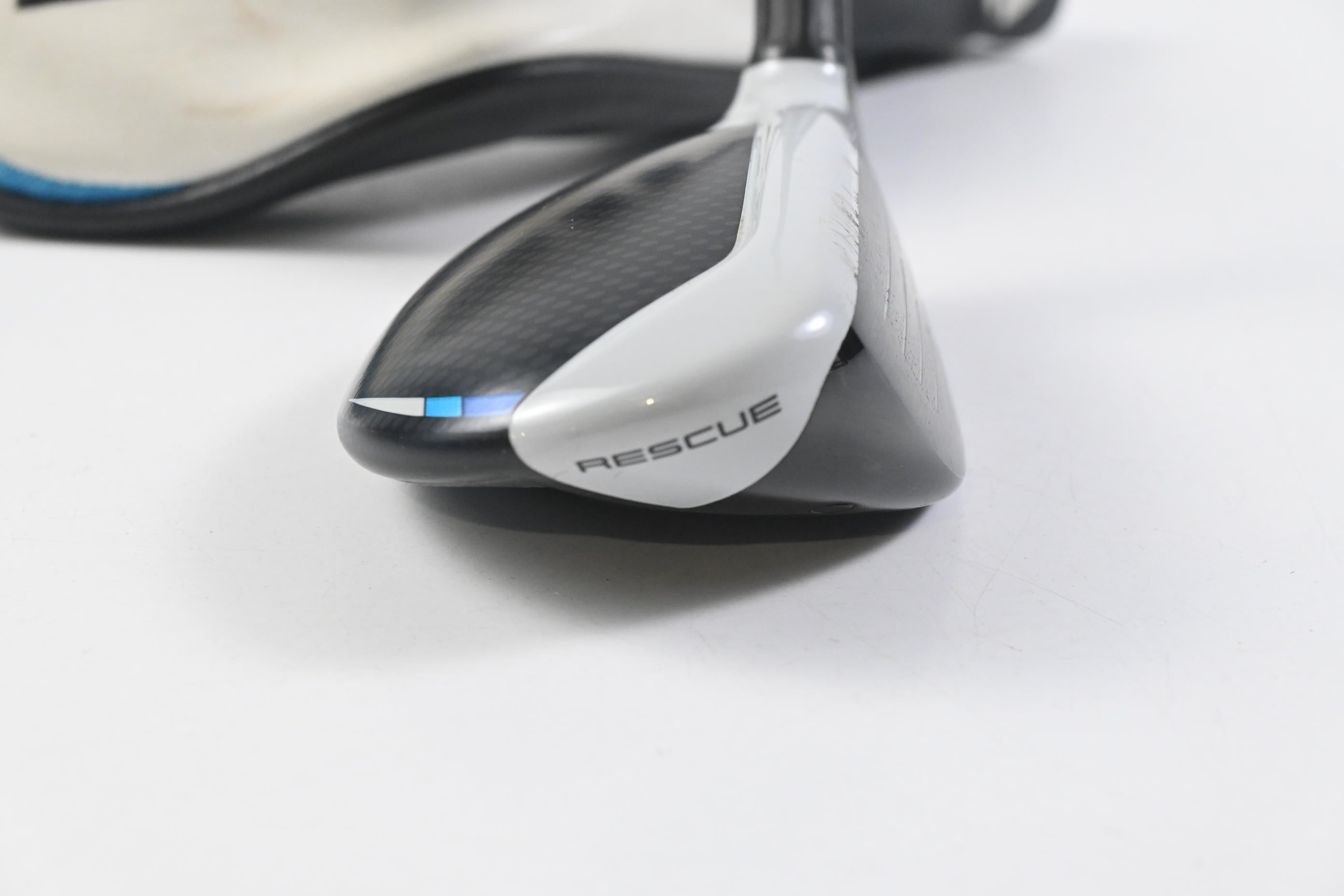 Taylormade SIM2 Max #4 Hybrid / 22 Degree / Stiff Flex Diamana Limited 75 Shaft