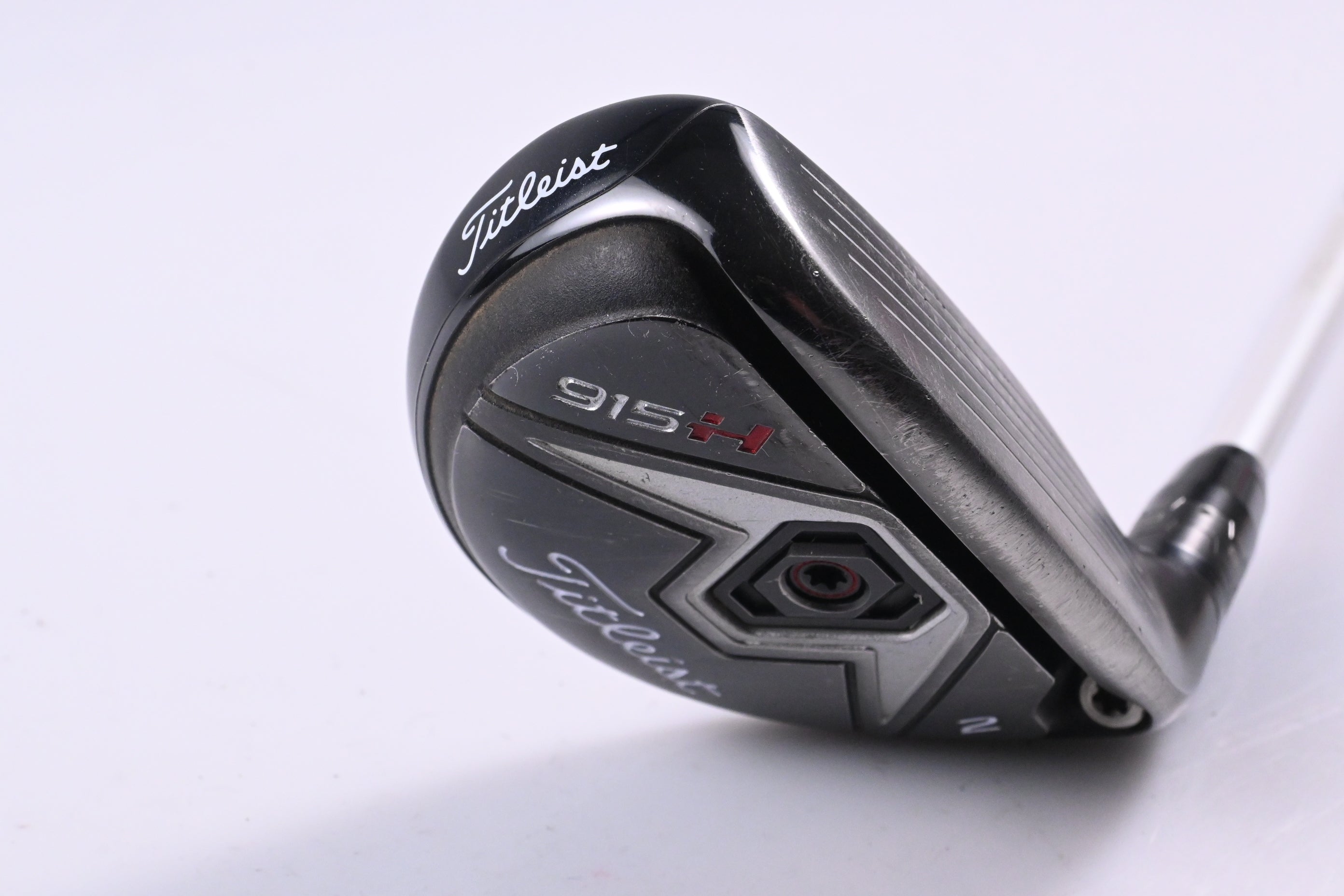 Titleist 915H #2 Hybrid / 18 Degree / Stiff Flex Aldila Rouge Silver 85 Shaft