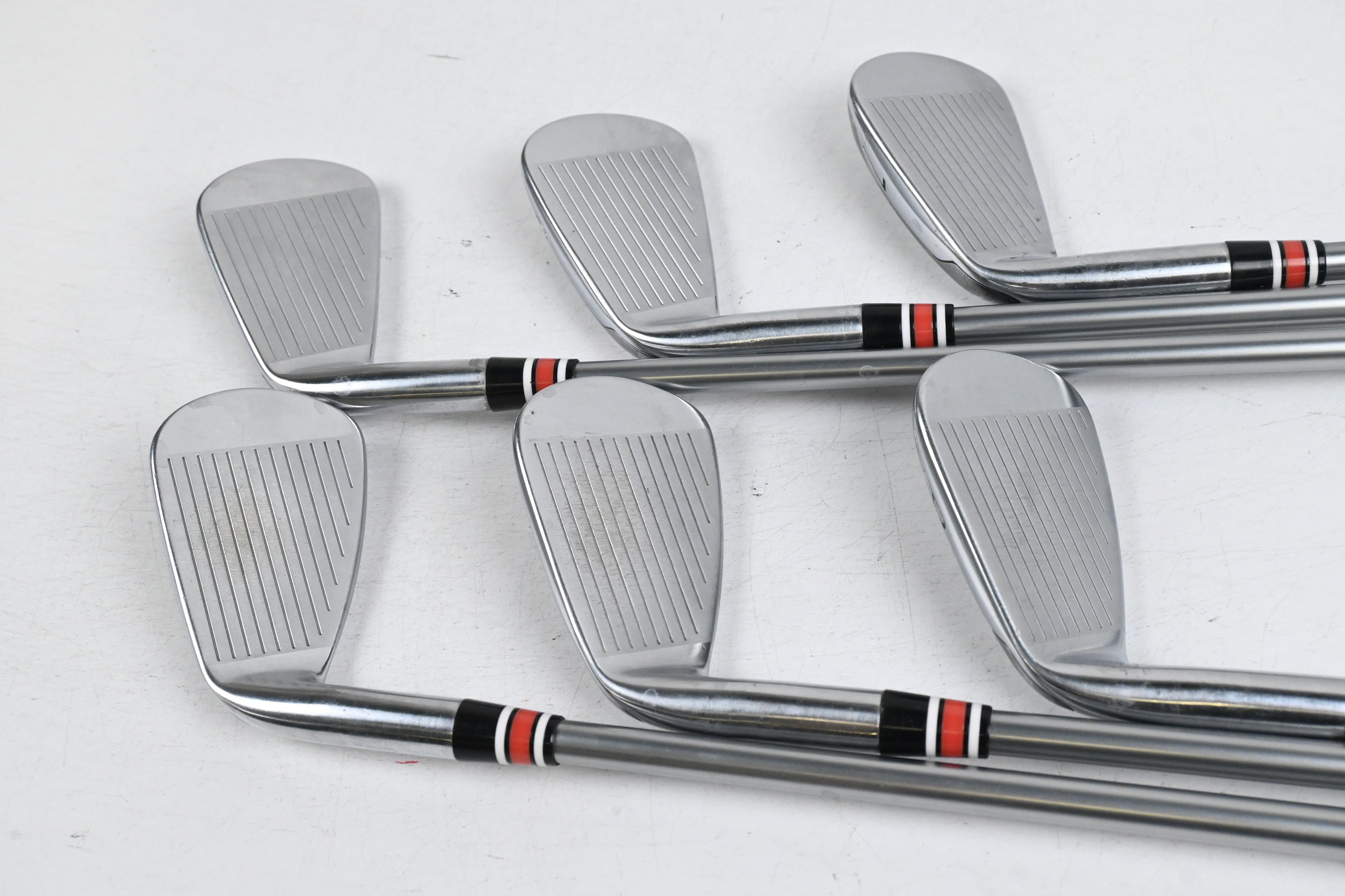 Titleist 718 T-MB Irons / 5-PW / Regular Flex Aldila Rogue Pro 65 Shafts