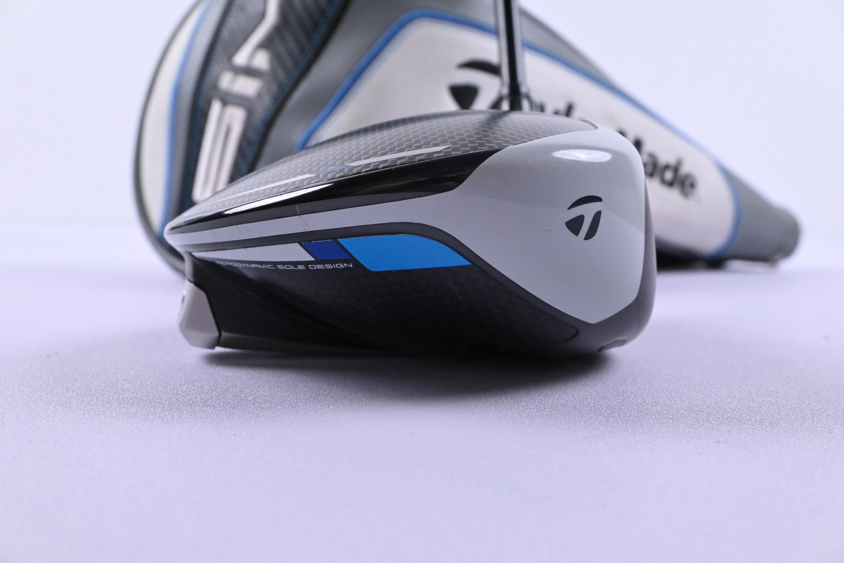 Taylormade SIM Driver / 9 Degree / X-Flex Kai'li White 60 Shaft