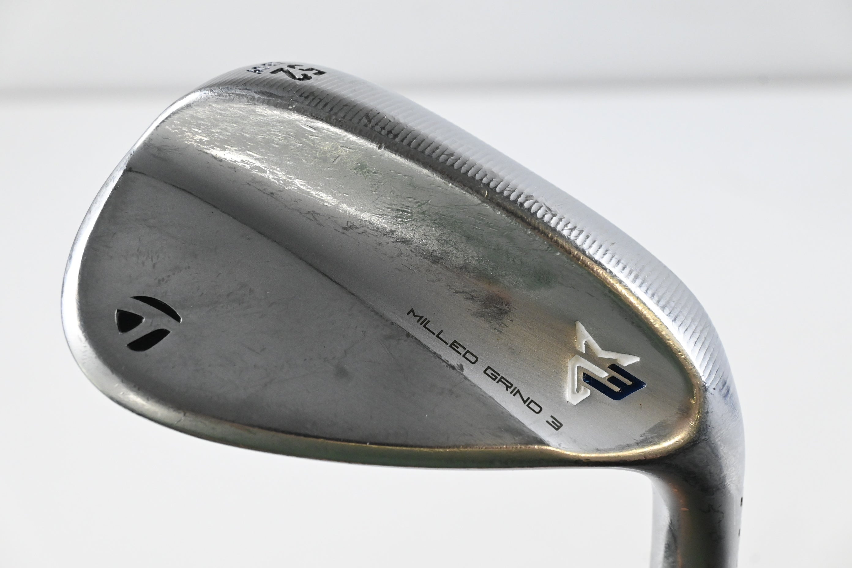 Taylormade Milled Grind 3 Chrome Gap Wedge / 52 Degree / Stiff Flex Dynamic Gold