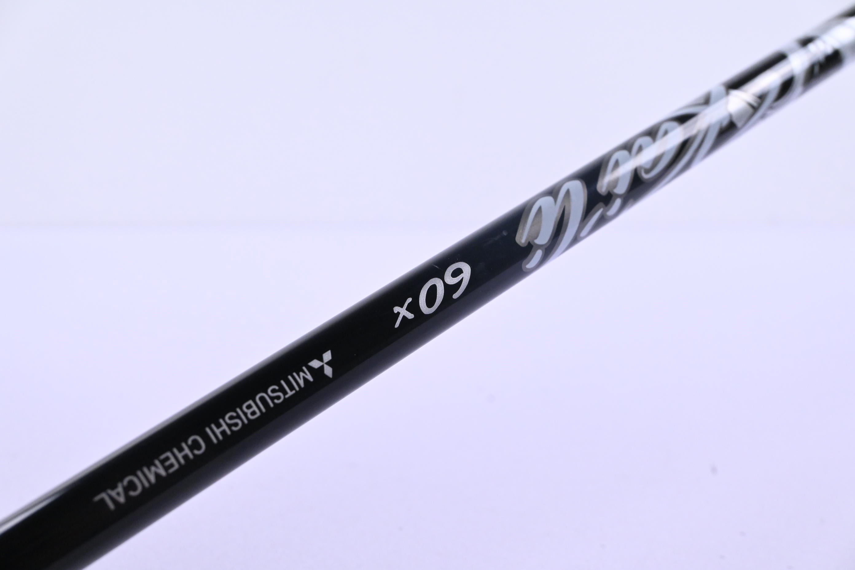 Taylormade SIM Driver / 9 Degree / X-Flex Kai'li White 60 Shaft