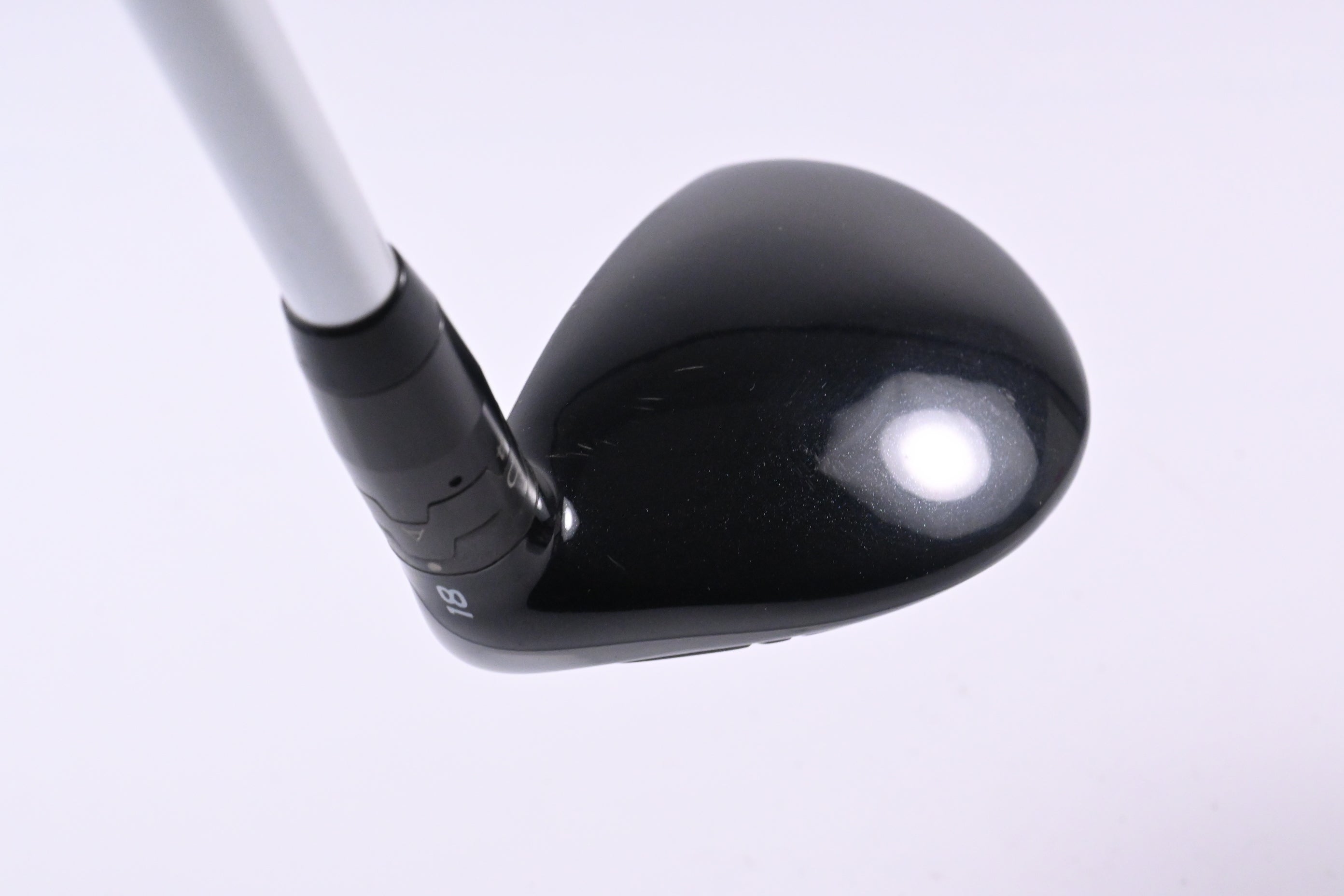 Titleist 915H #2 Hybrid / 18 Degree / Stiff Flex Aldila Rouge Silver 85 Shaft