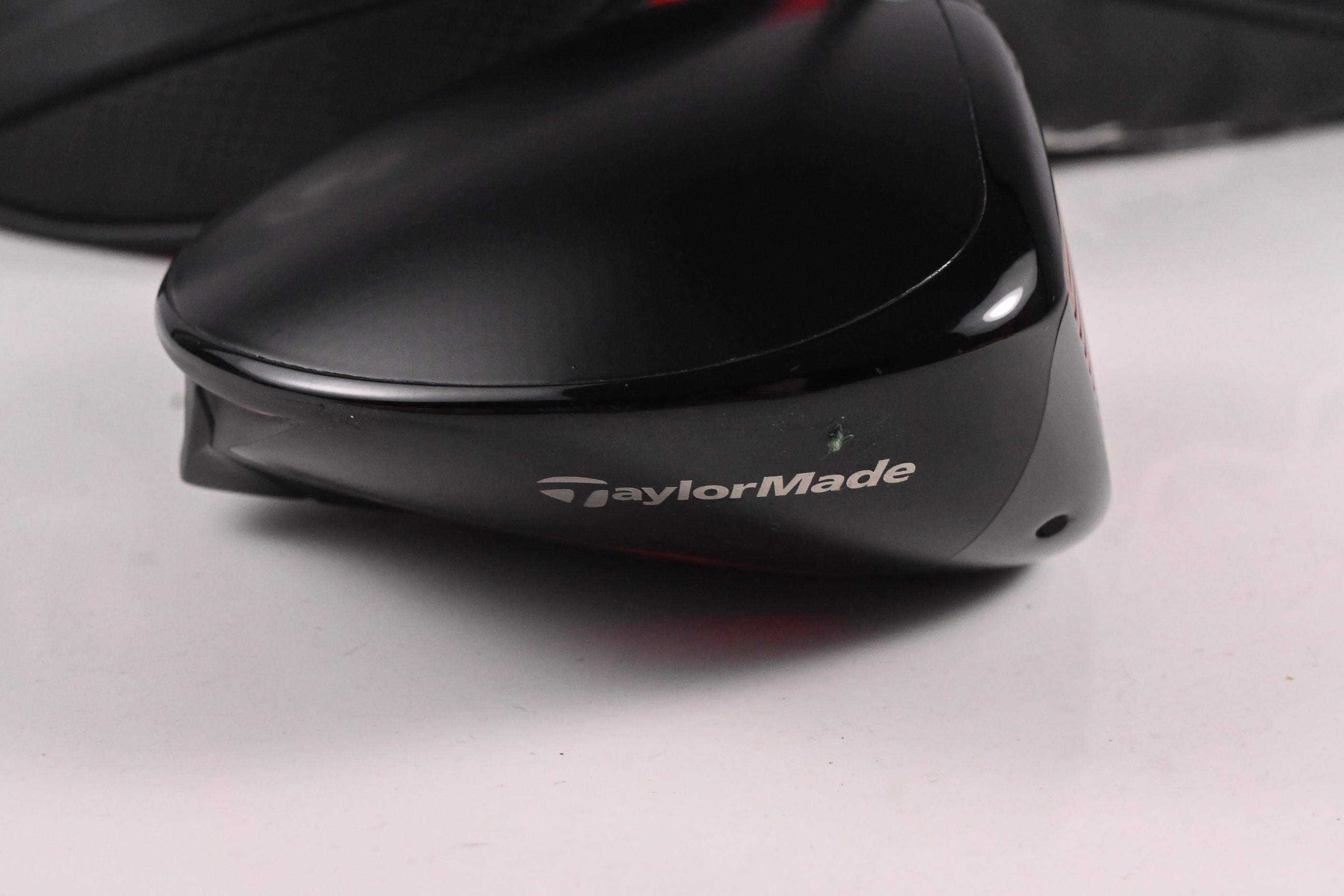 Taylormade Stealth HD Driver / 10.5 Degree / Stiff Flex Kai'Li White 60 Shaft