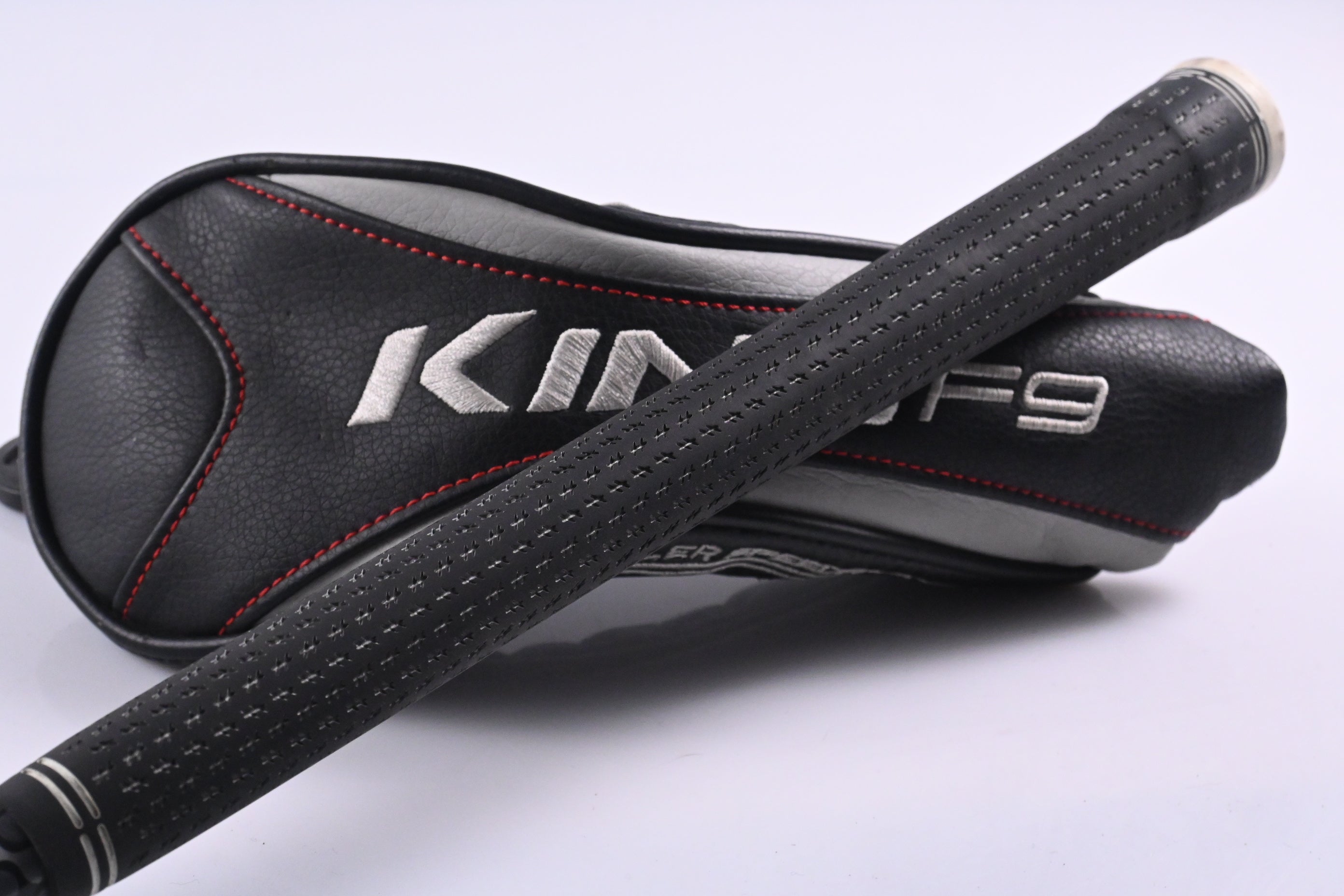 Cobra King F9 #3 Hybrid / 19 Degree / Regular Flex Fujikura Atmos Black 7 Shaft