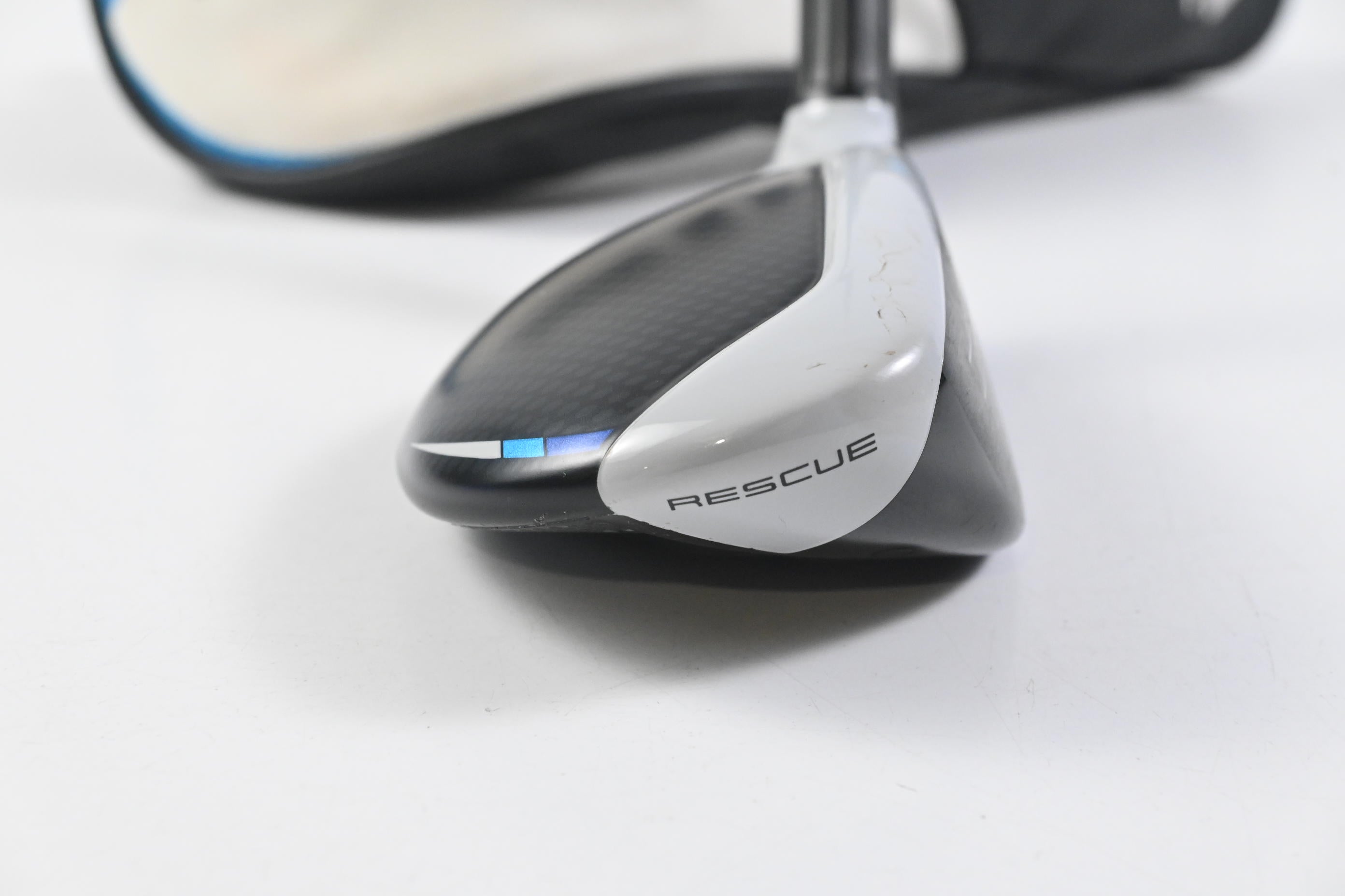Taylormade SIM2 Max #3 Hybrid / 19 Degree / Stiff Flex Fujikura Ventus Blue 7 Shaft