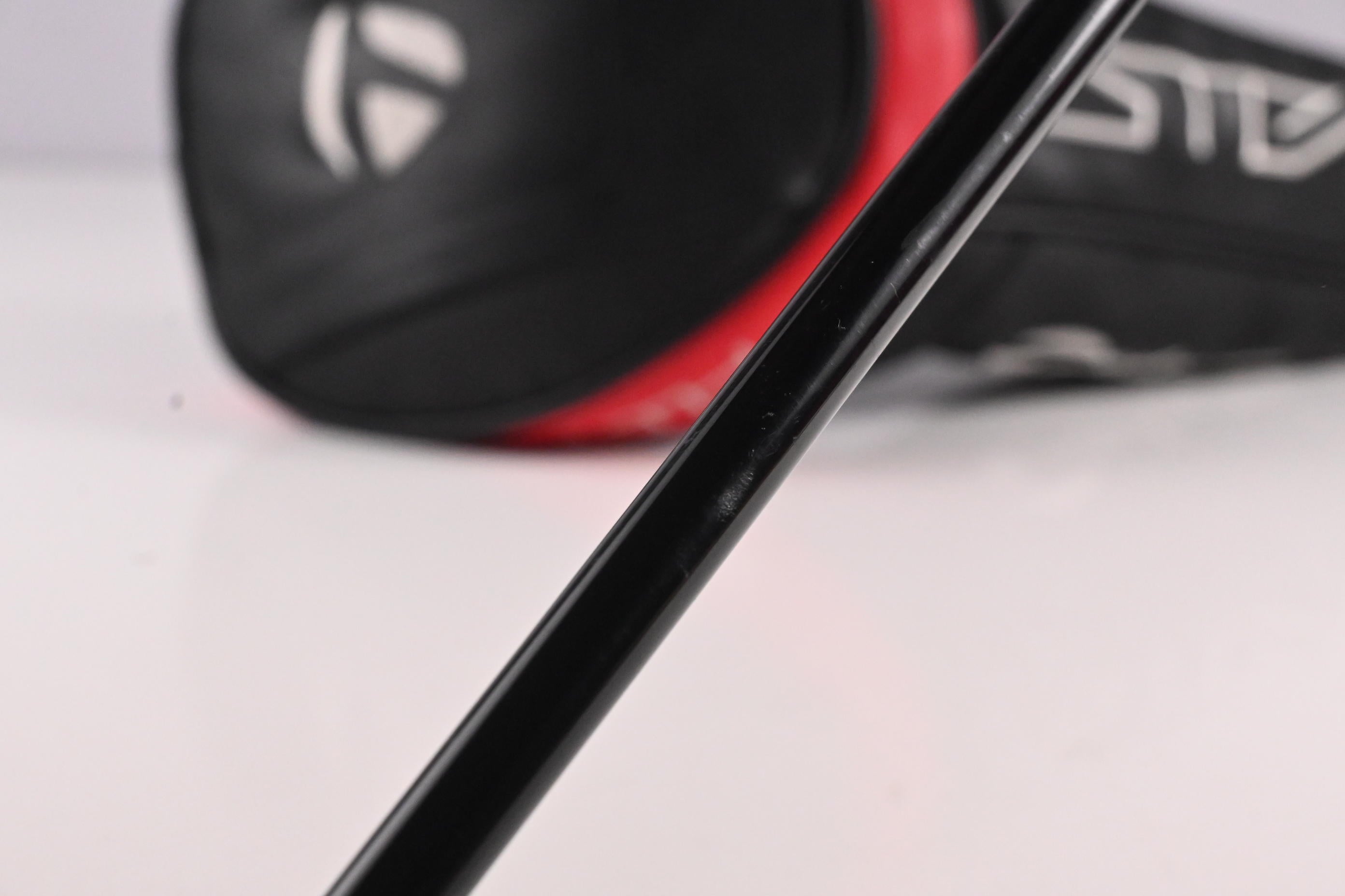 Taylormade Stealth HD Driver / 10.5 Degree / Stiff Flex Kai'Li White 60 Shaft