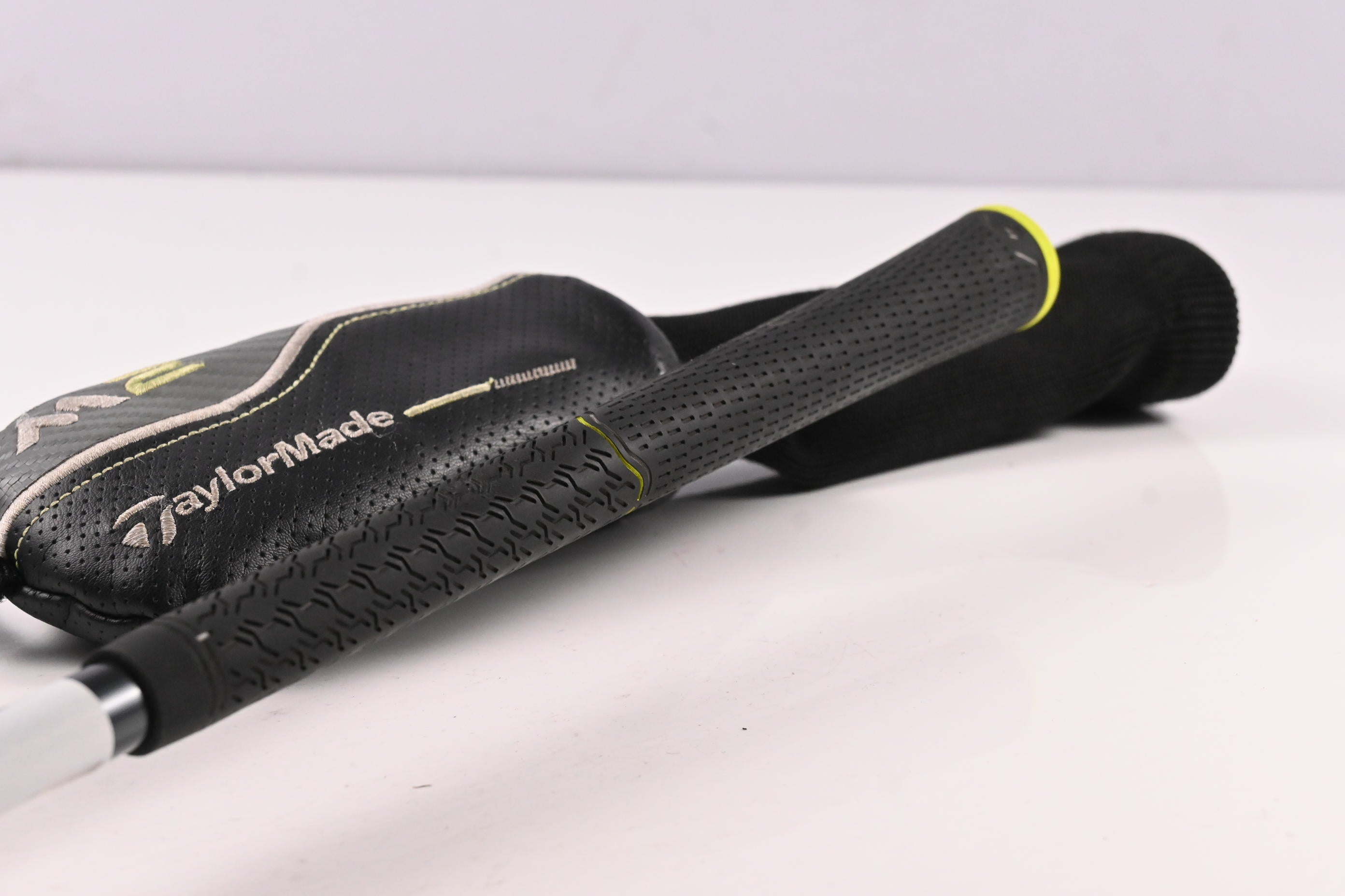 Taylormade M2 2017 #3 Hybrid / 19 Degree / Regular Flex Taylormade Reax 65 Shaft