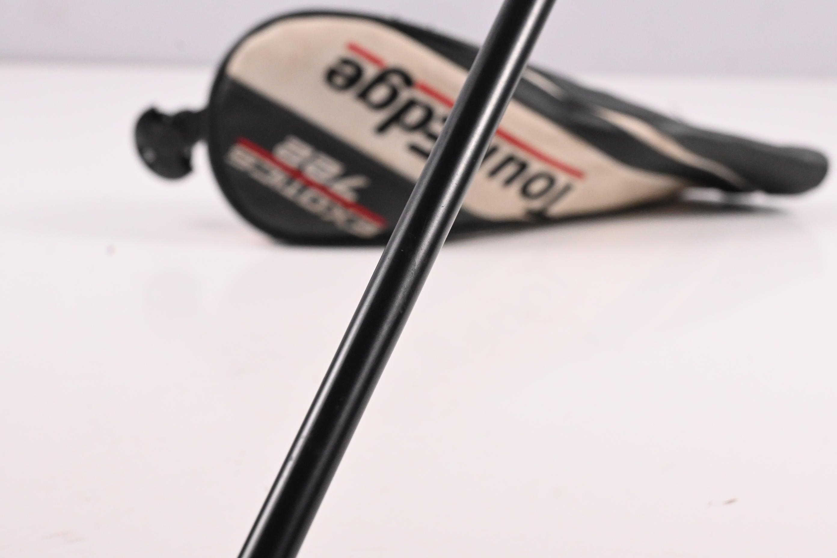 Tour Edge E722 #4 Hybrid / 22 Degree / Regular Flex KBS TGI 70 Shaft