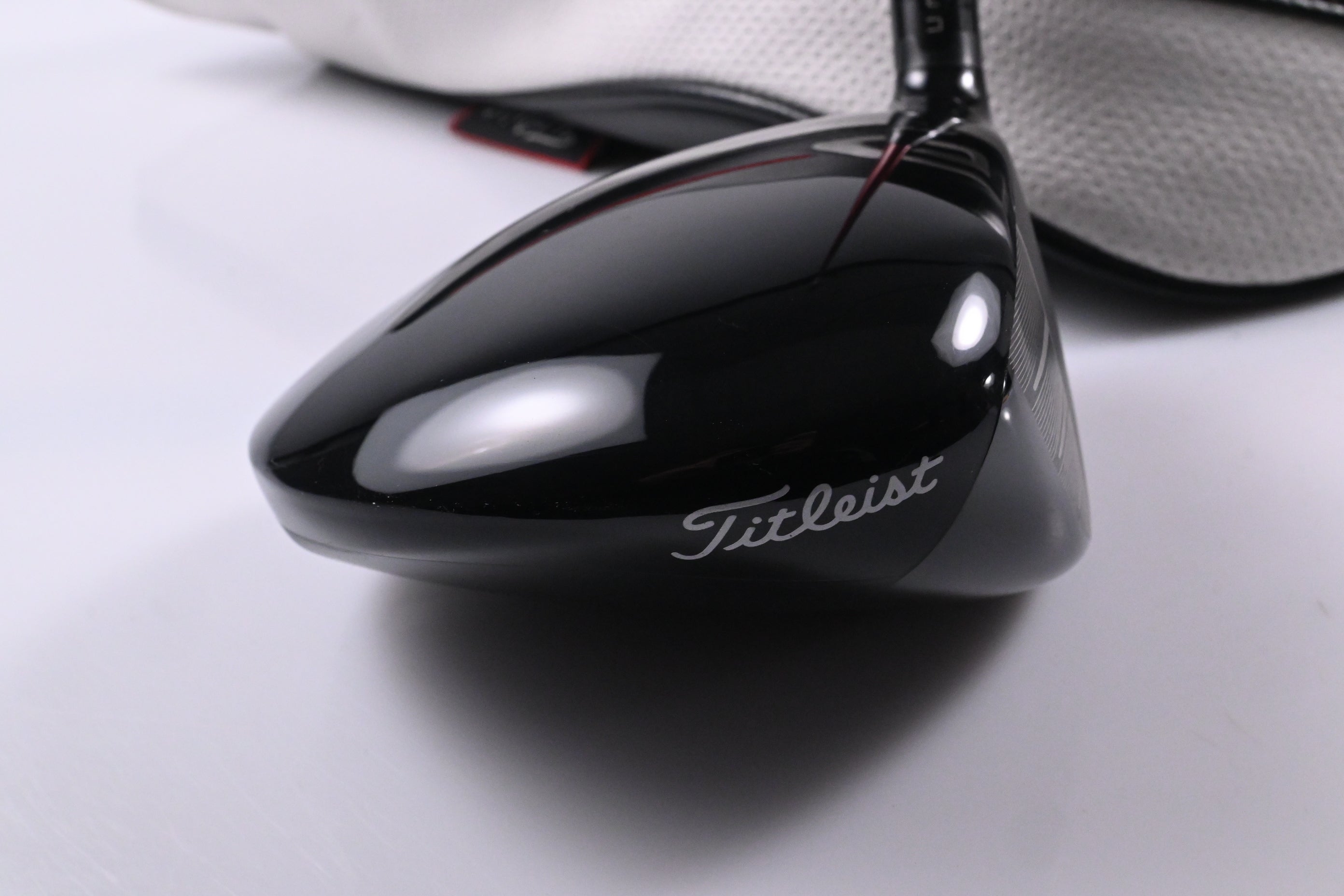 Titleist GT2 Driver / 9 Degree / Regular Flex Project X Denali Red 50 Shaft