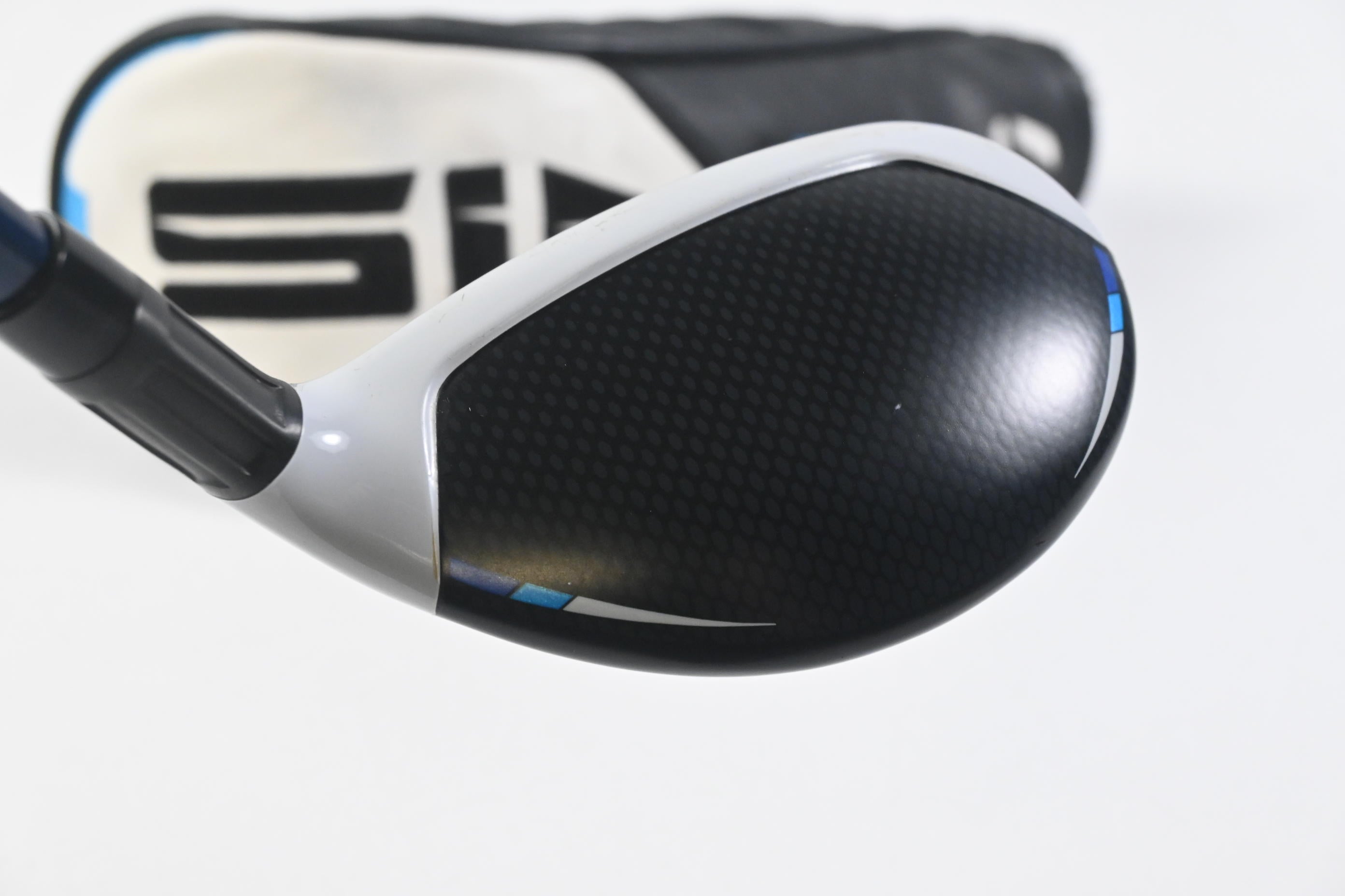 Taylormade SIM2 Max #3 Hybrid / 19 Degree / Stiff Flex Fujikura Ventus Blue 7 Shaft