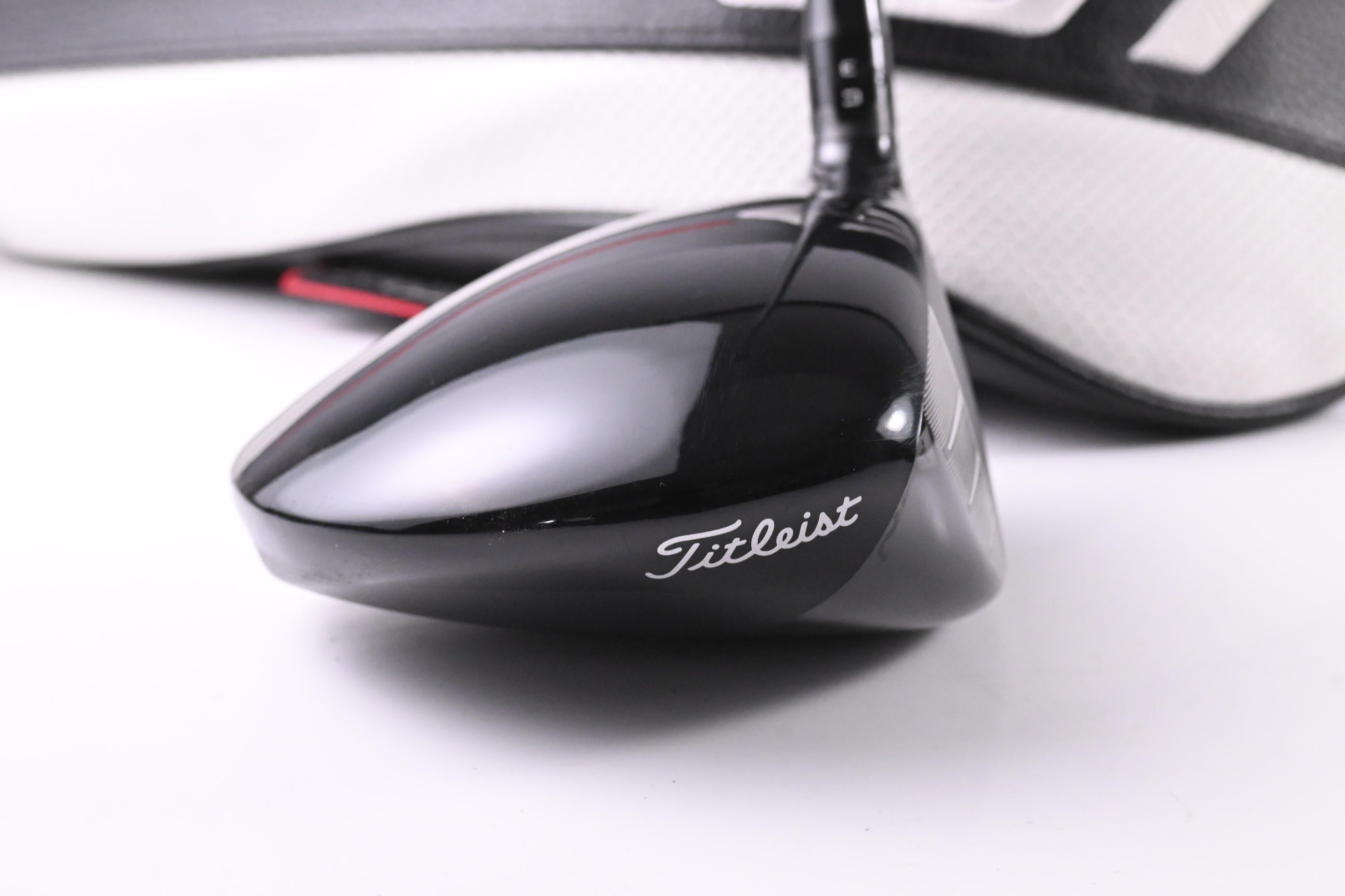 Titleist GT2 Driver / 10 Degree / Regular Flex Tensei AV Blue 55 Shaft