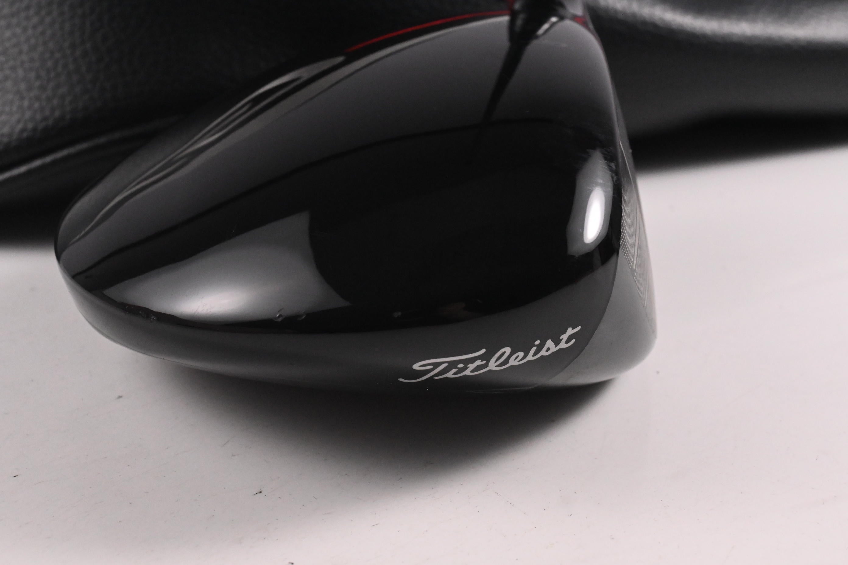 Titleist GT2 Driver / 10 Degree / Regular Flex Tensei AV Blue 55 SFW Shaft