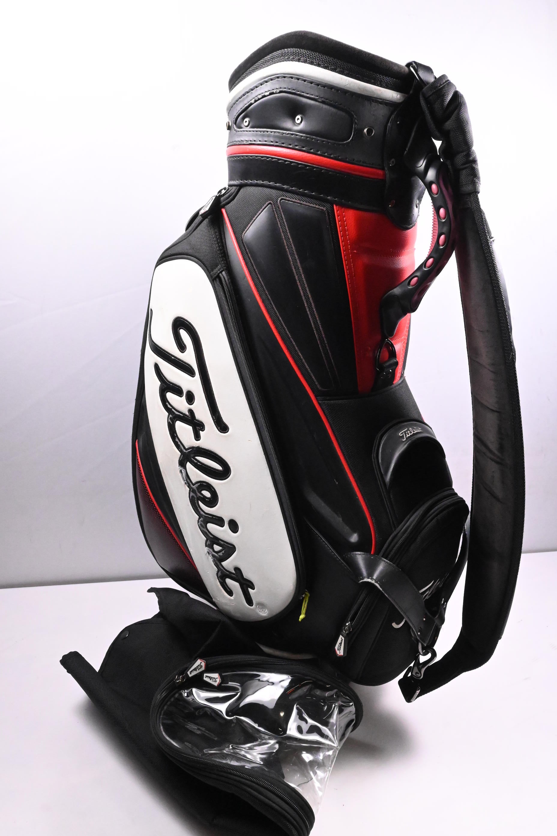 Titleist Tour Bag / 6-Way Divider / Black, White, Red