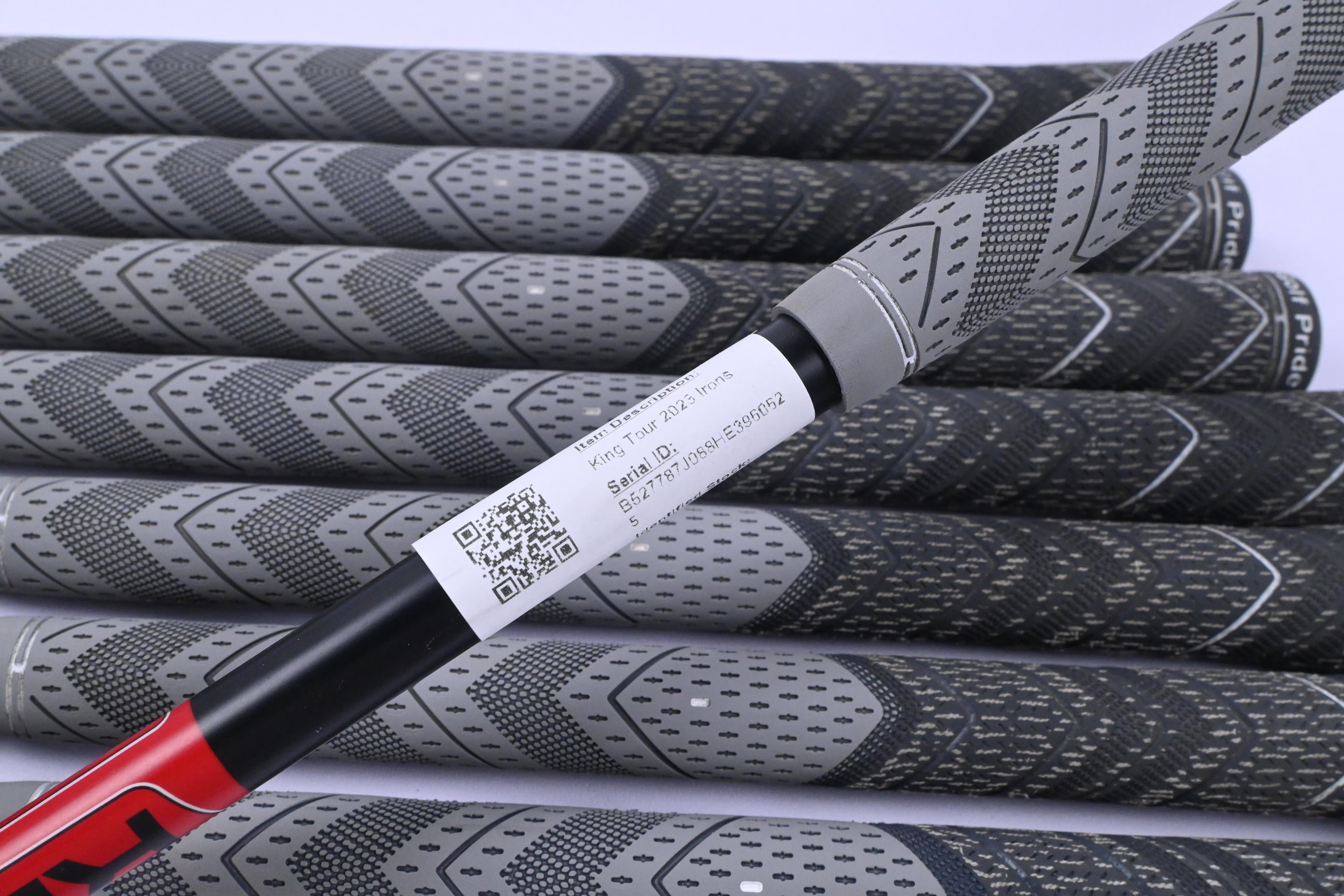 Cobra King Tour 2023 Irons / 4-PW+GW / Regular Flex KBS Tour Graphite Iron 75