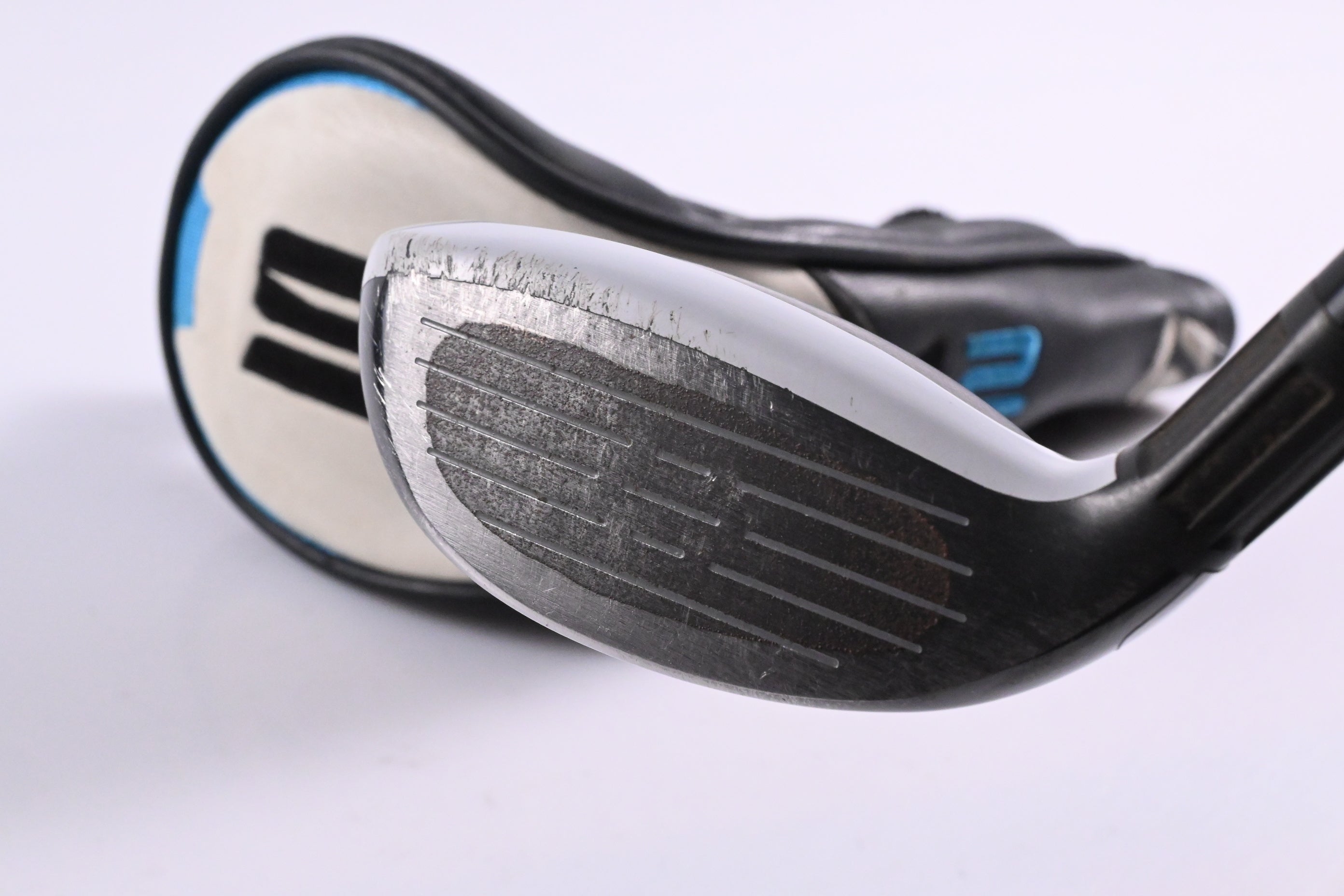 Taylormade SIM2 Max #3 Hybrid / 19 Degree / Stiff Flex Ventus Blue 7 Shaft