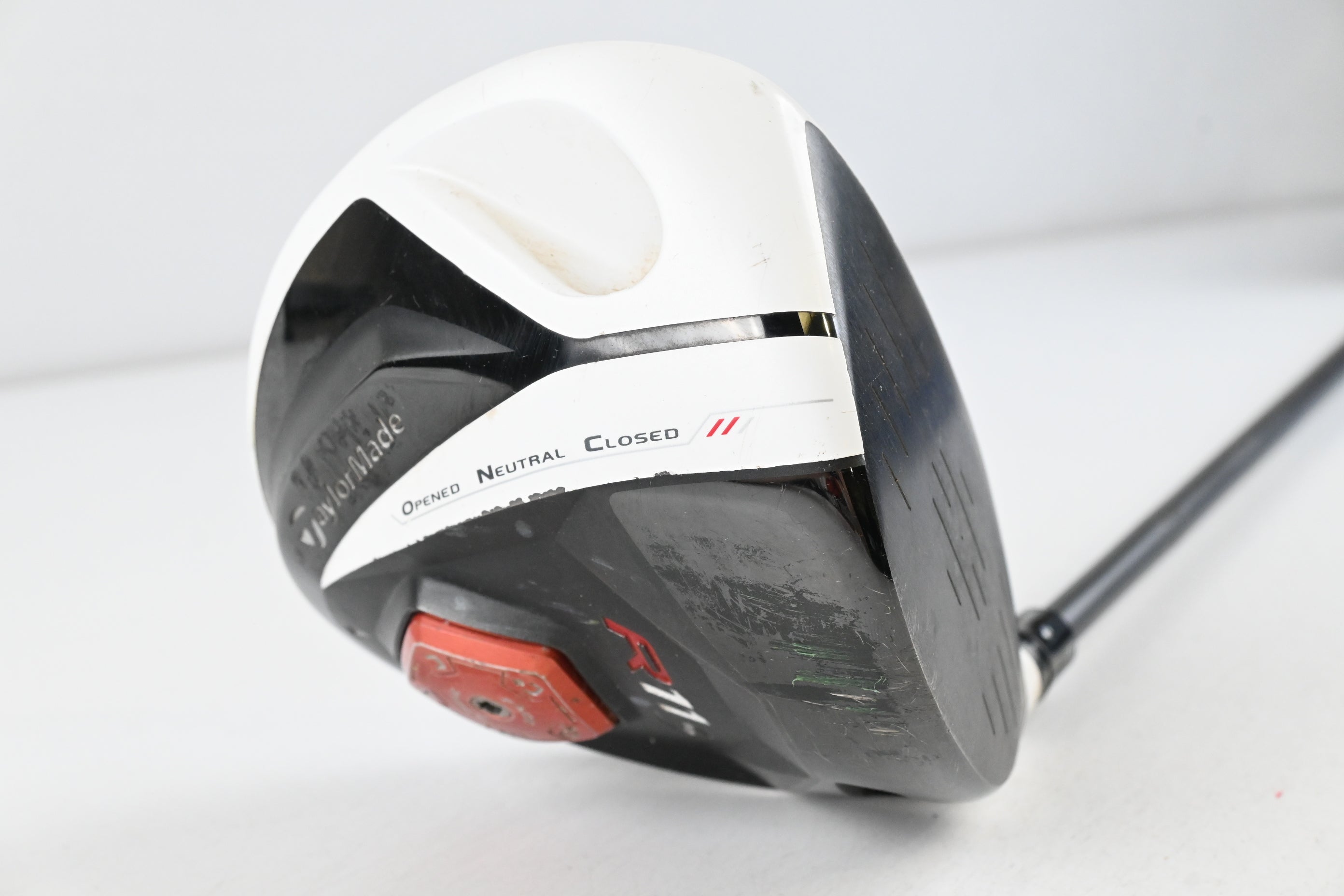 Taylormade R11S Driver / 10.5 Degree / Stiff Flex Aldila RIP Phenom 65 Shaft