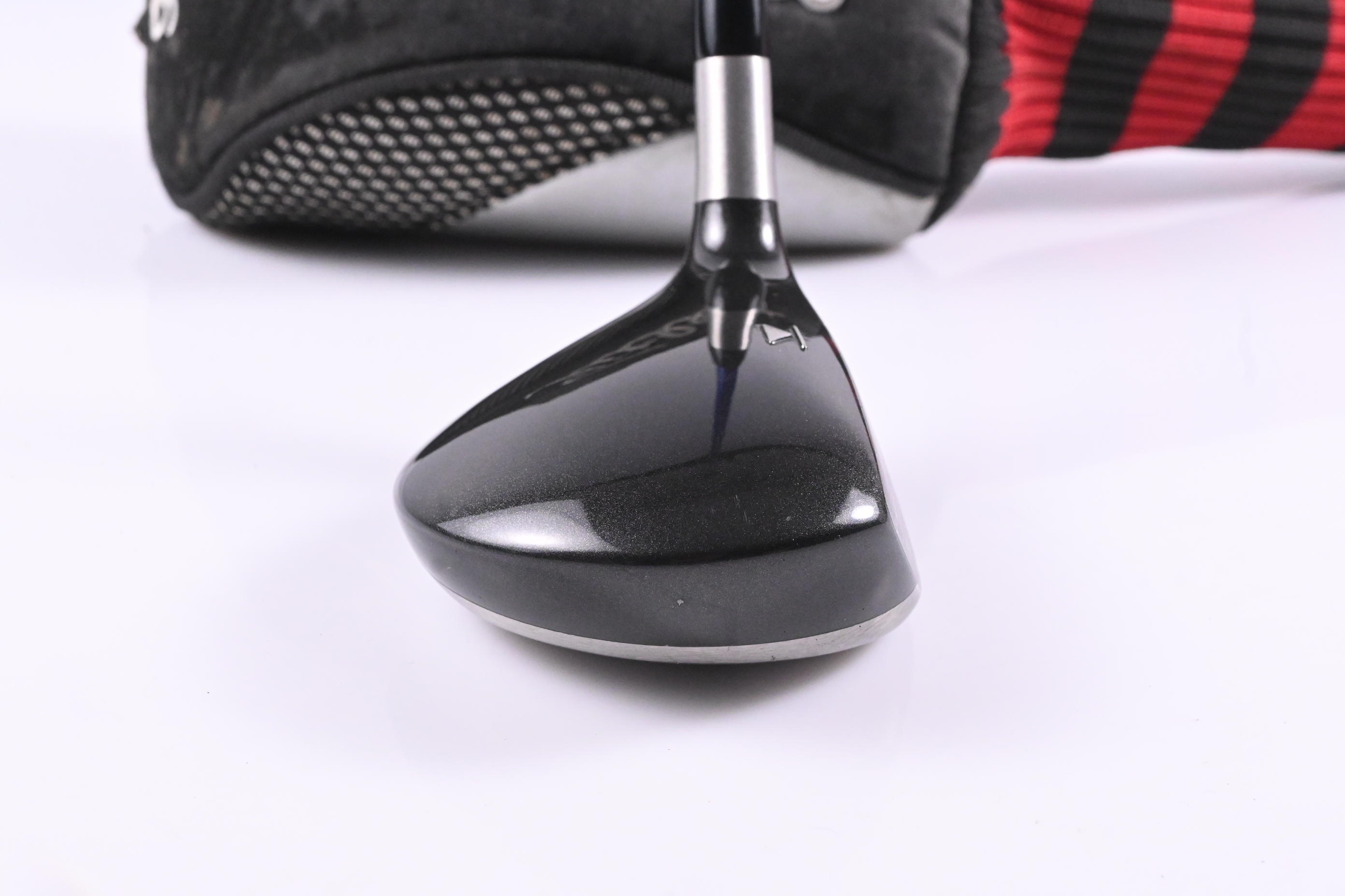 Titleist 904 F #7 Wood / 22 Degree / Regular Flex Graphite Design Tour AD YS-6