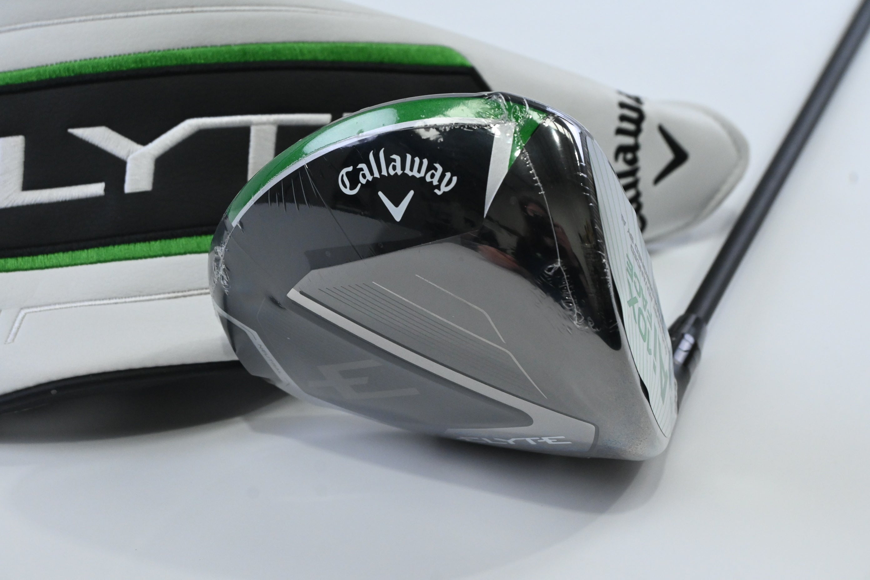 Callaway Elyte X Driver / 12 Degree / Regular Flex Vanquish 4 Shaft
