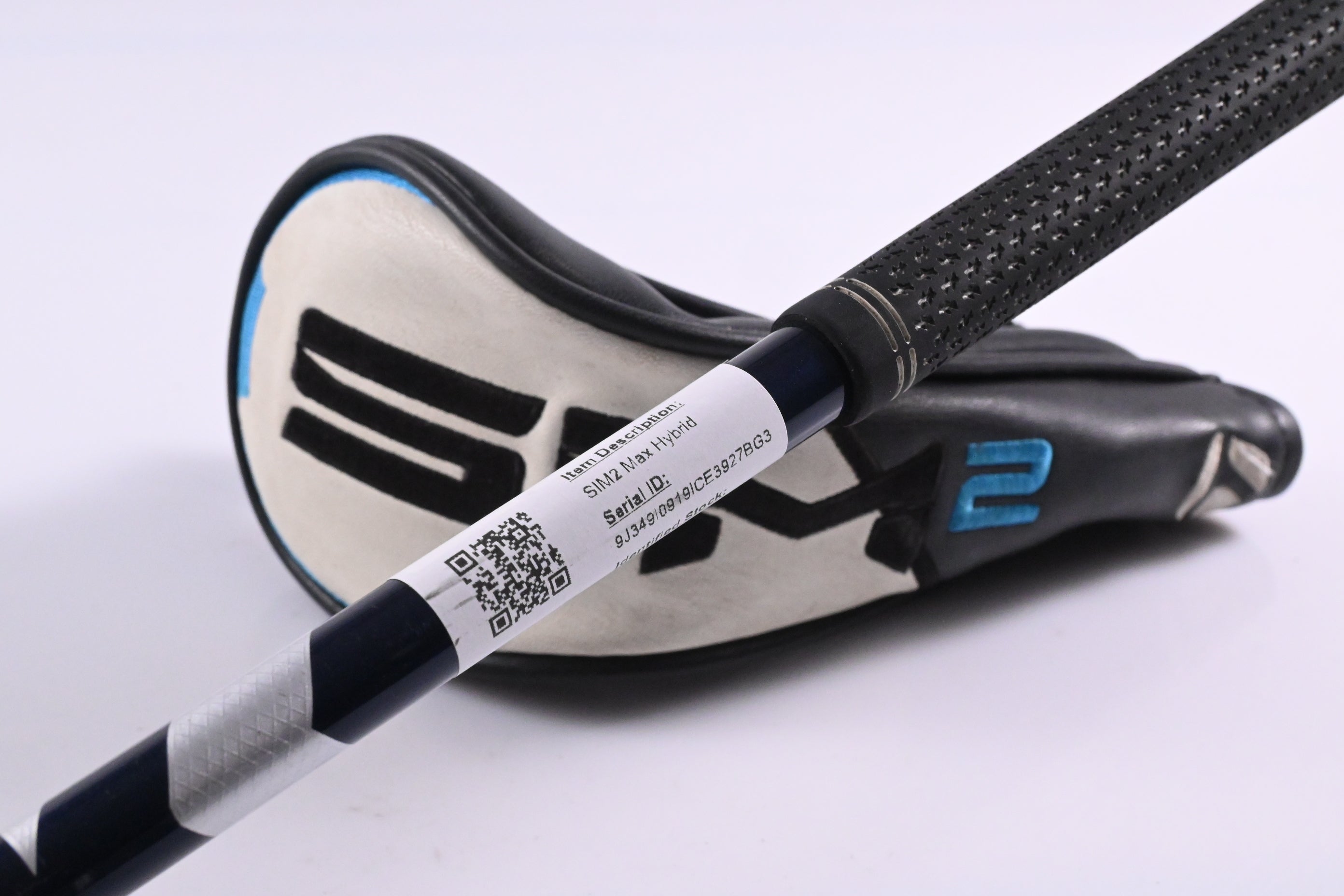 Taylormade SIM2 Max #3 Hybrid / 19 Degree / Stiff Flex Ventus Blue 7 Shaft