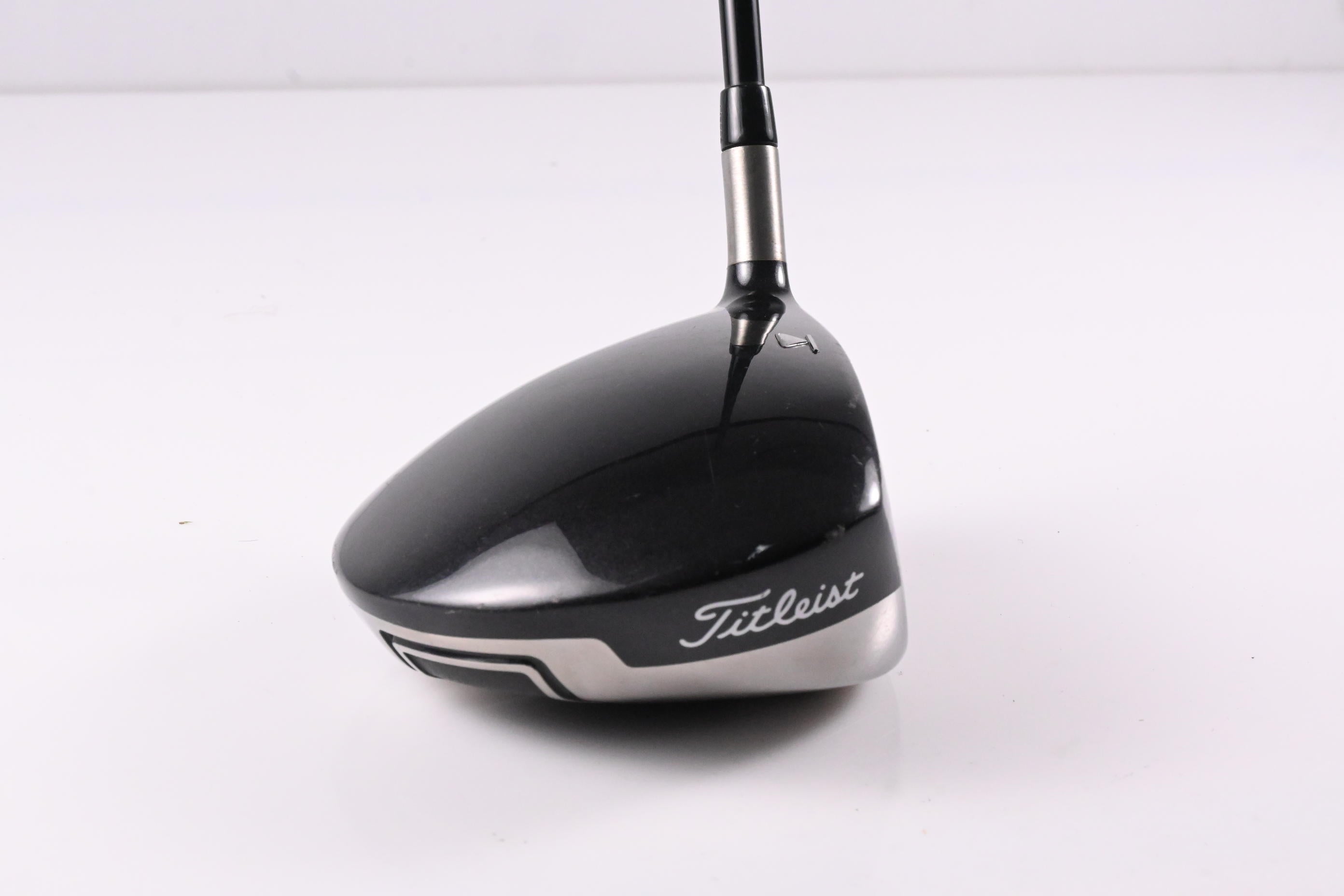 Titleist 909 D3 Driver / 9.5 Degree / Stiff Flex Aldila Voodoo Shaft