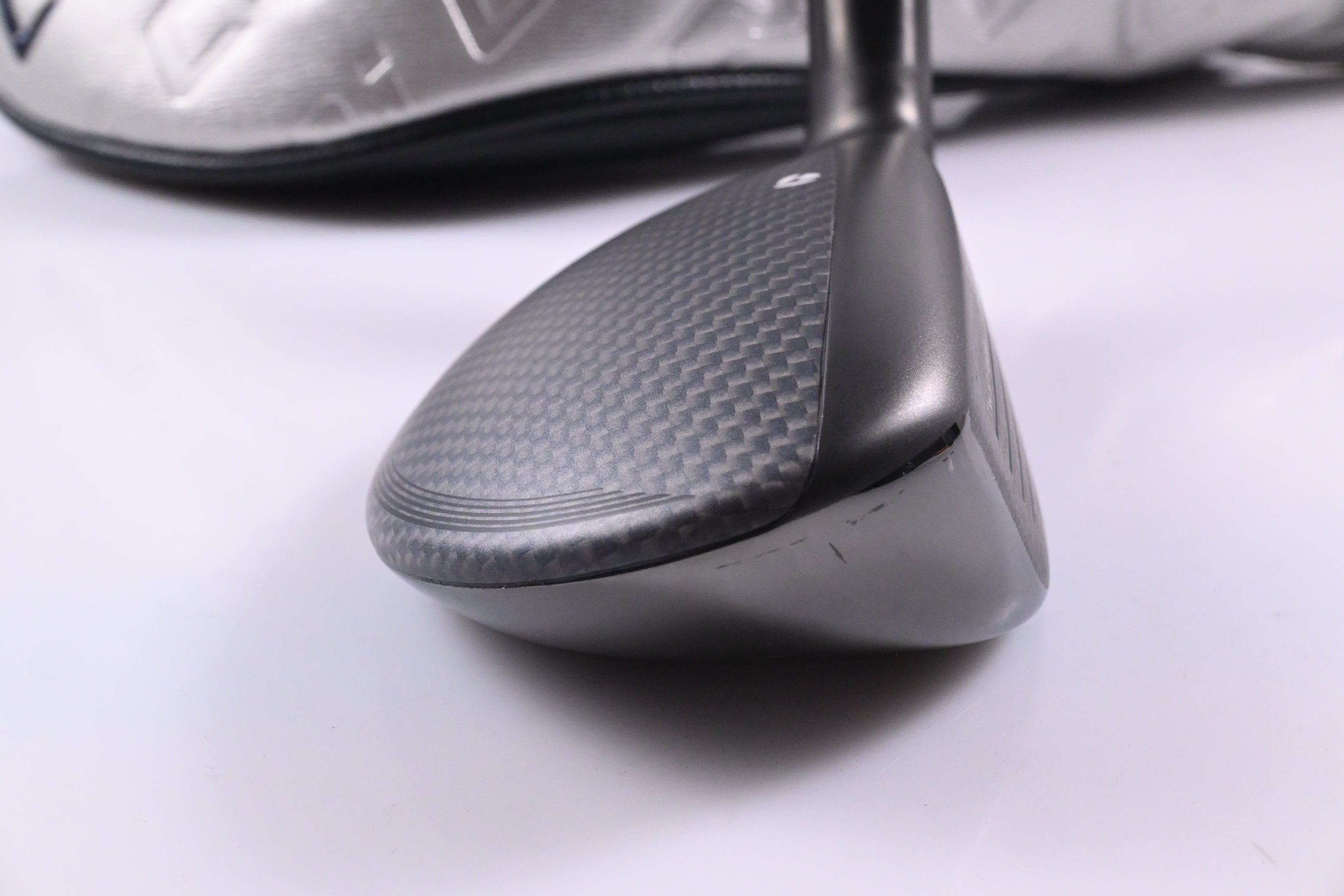 Taylormade Qi35 #2 Hybrid / 17 Degree / Stiff Flex Kai'li Blue Dark Waves 85