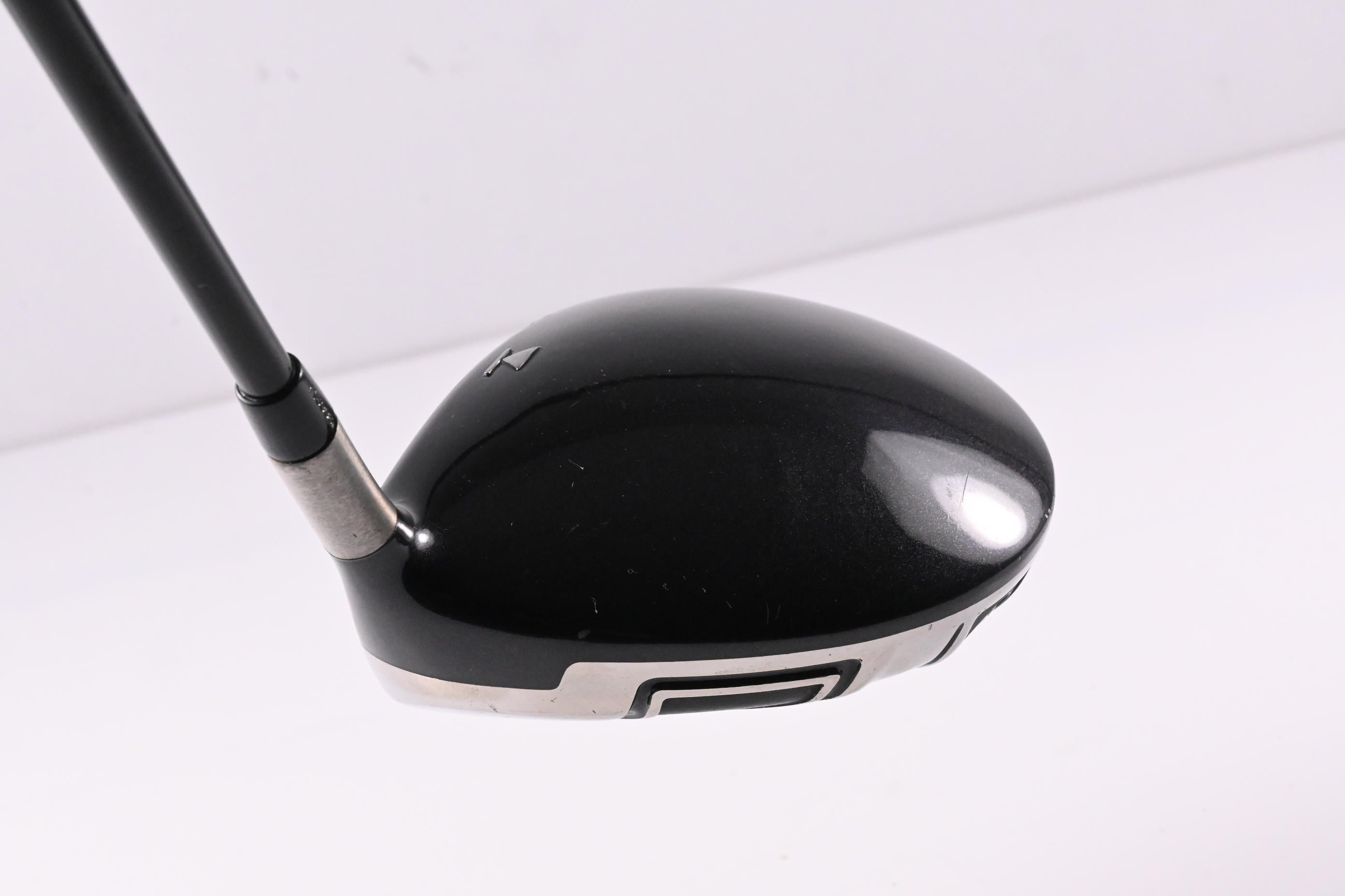 Titleist 909 D3 Driver / 9.5 Degree / Stiff Flex Aldila Voodoo Shaft