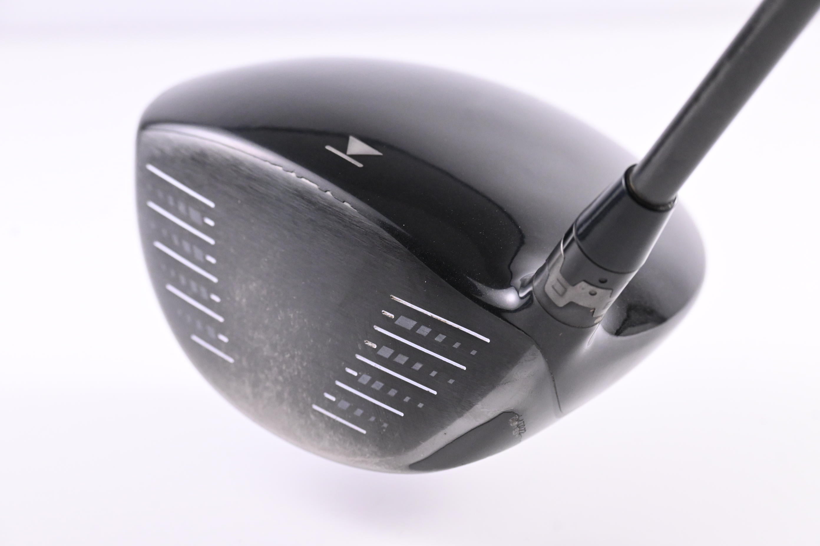 Titleist 913 D2 Driver / 9.5 Degree / Stiff Flex Aldila RIP 60 Shaft