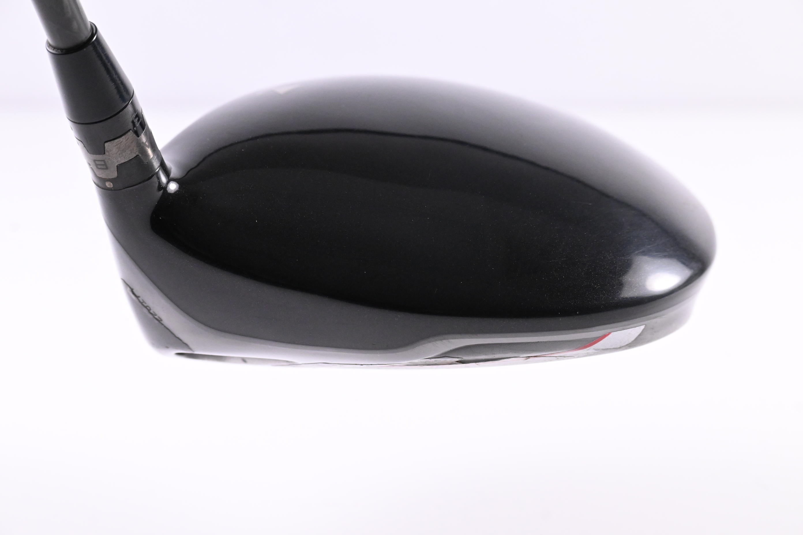 Titleist 913 D2 Driver / 9.5 Degree / Stiff Flex Aldila RIP 60 Shaft